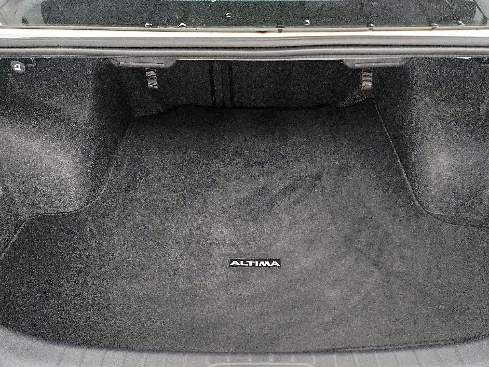 Thumbnail: 2022 Nissan Altima - 20