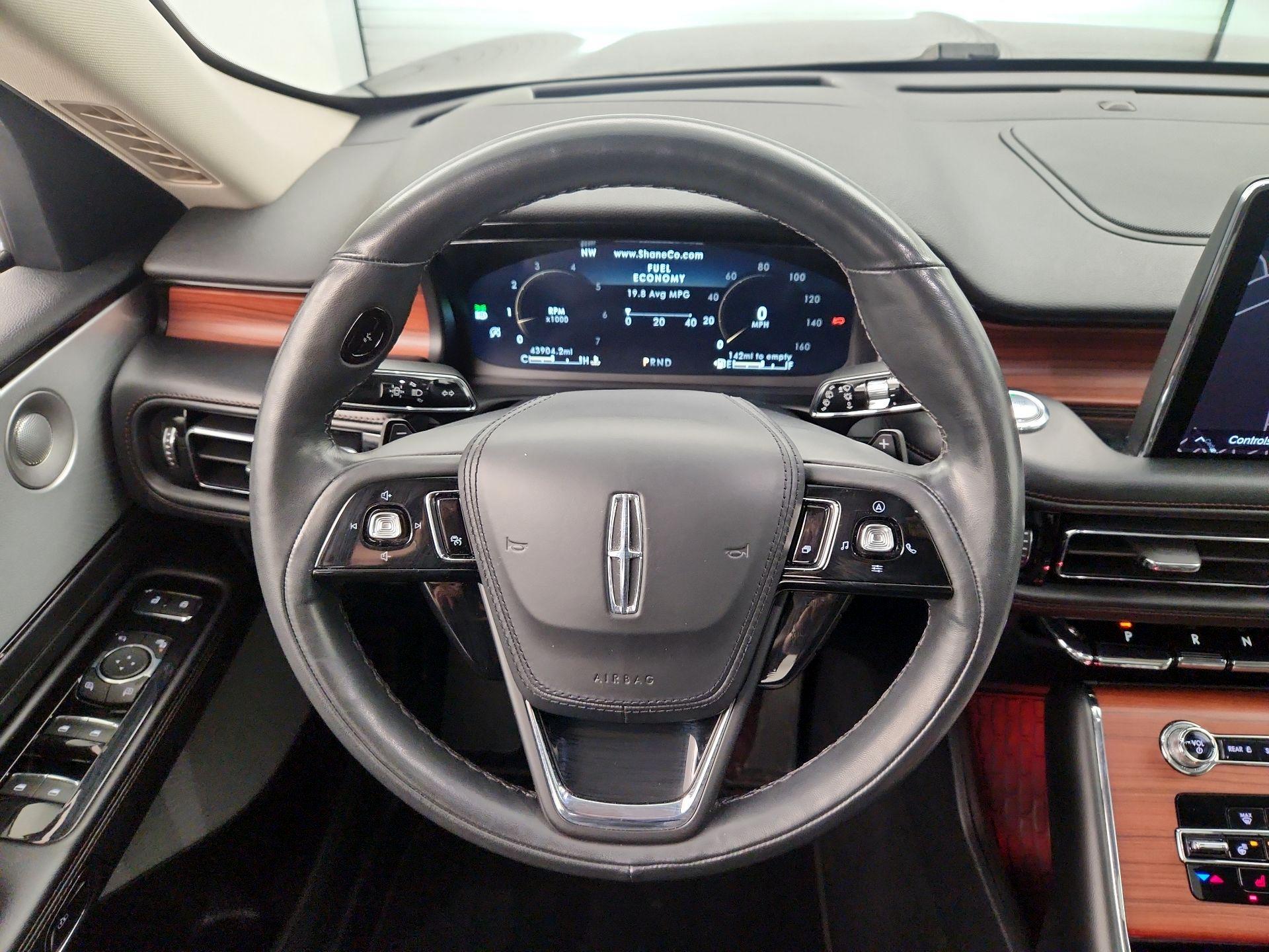 Thumbnail: 2022 Lincoln Aviator - 10