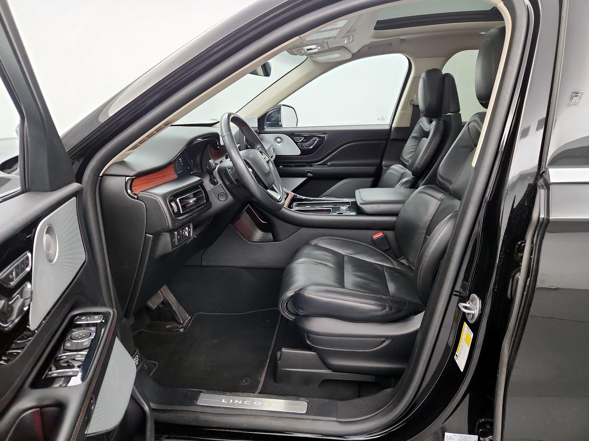Thumbnail: 2022 Lincoln Aviator - 11