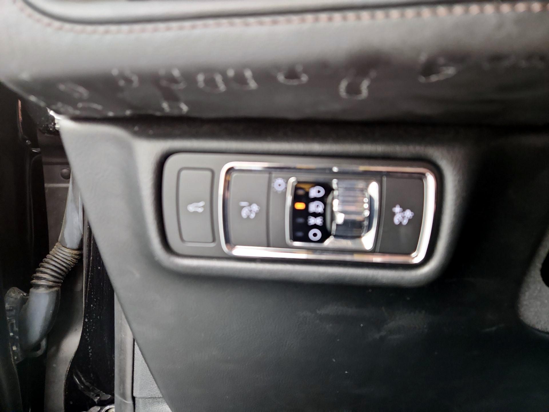 Thumbnail: 2022 Lincoln Aviator - 13