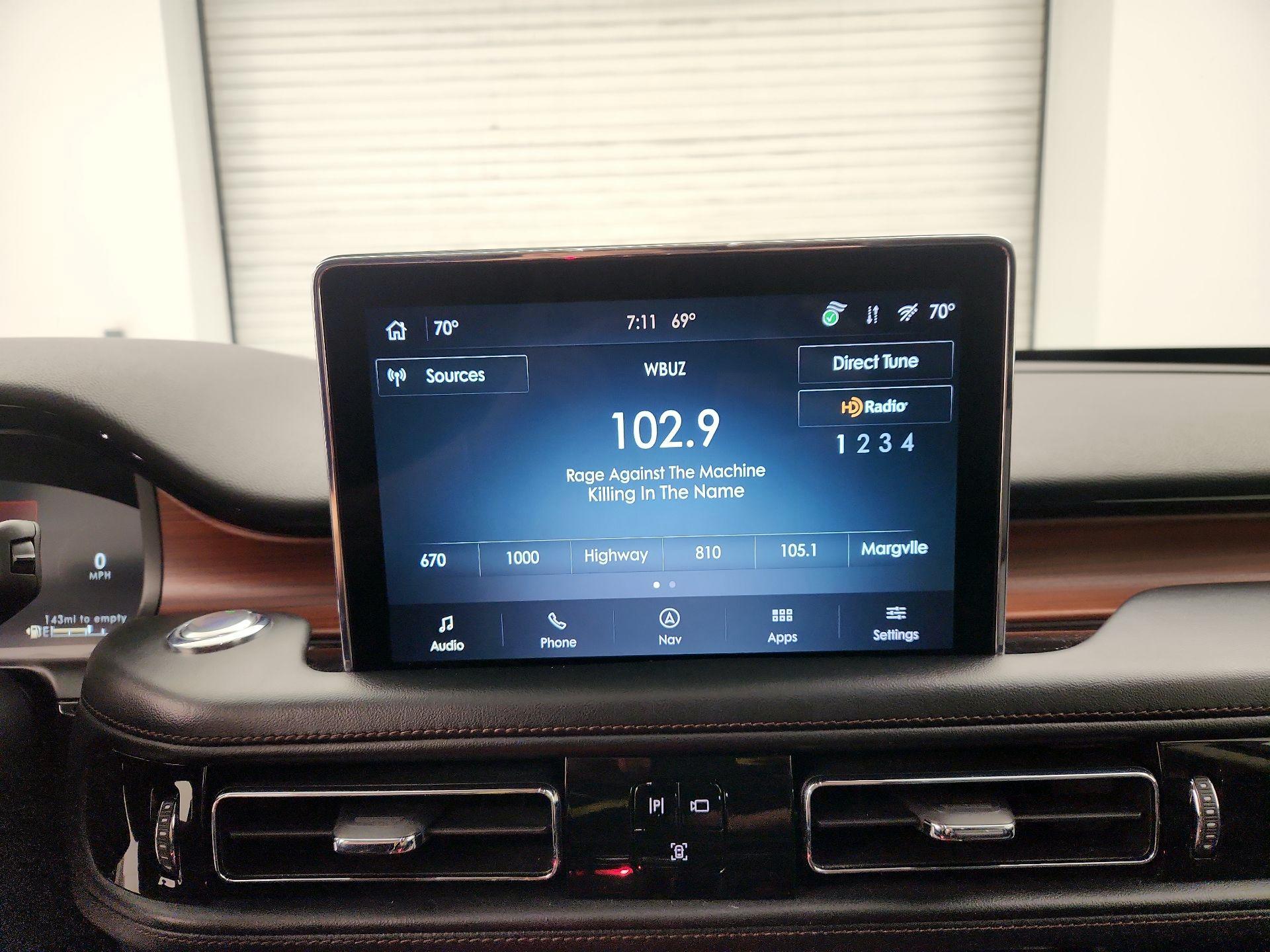 Thumbnail: 2022 Lincoln Aviator - 16