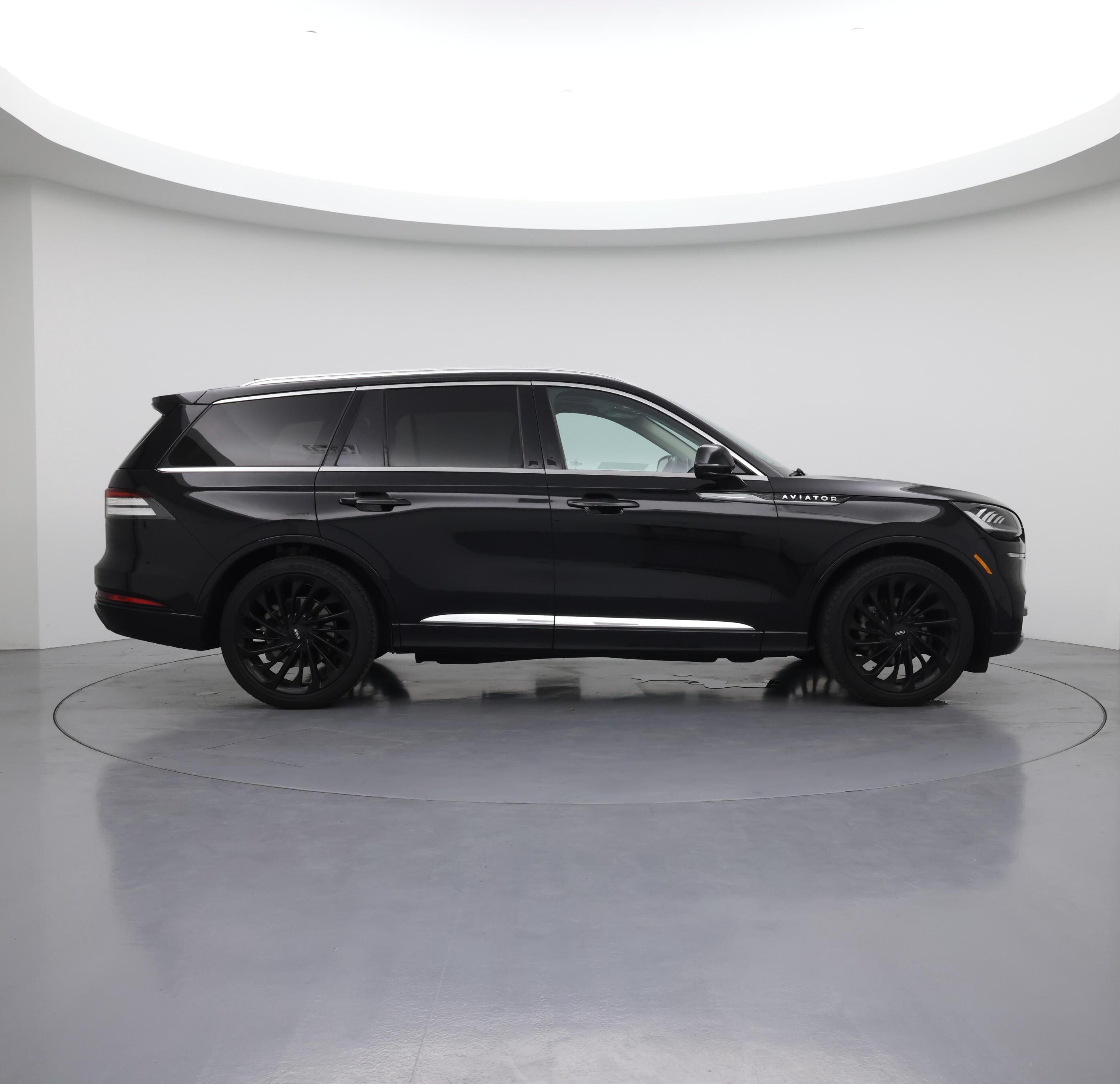 Thumbnail: 2022 Lincoln Aviator - 7