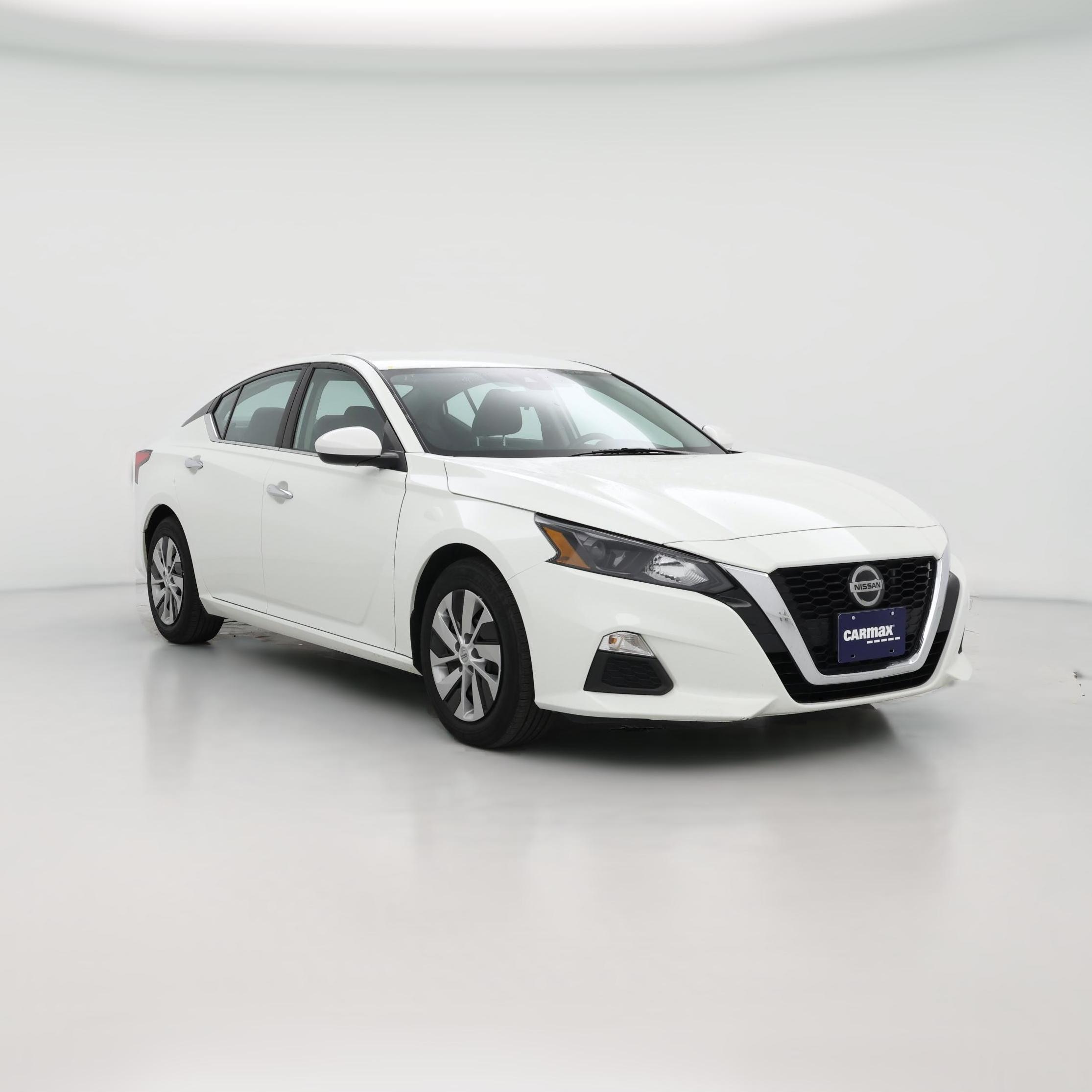 Thumbnail: 2022 Nissan Altima - 1