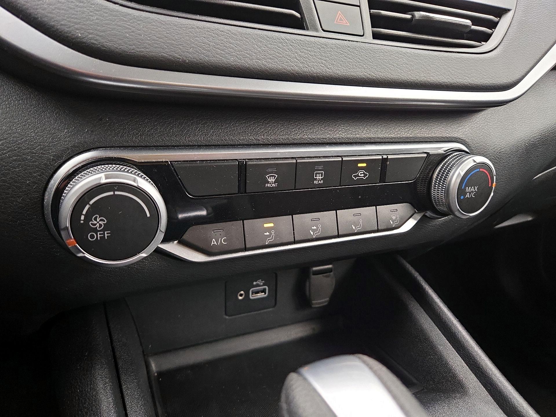 Thumbnail: 2022 Nissan Altima - 16