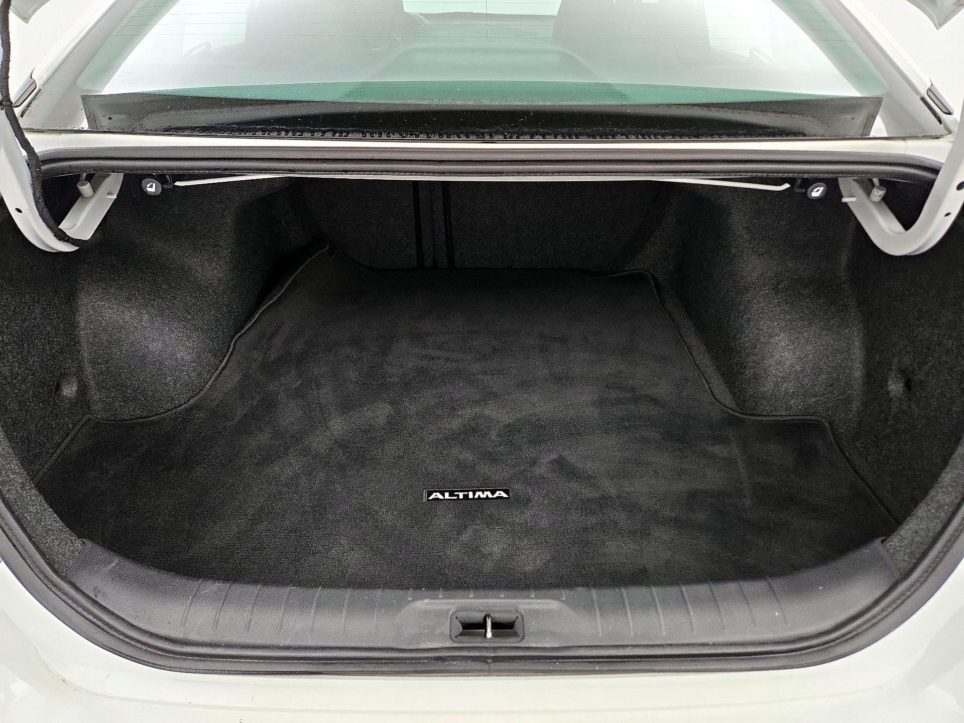 Thumbnail: 2022 Nissan Altima - 20