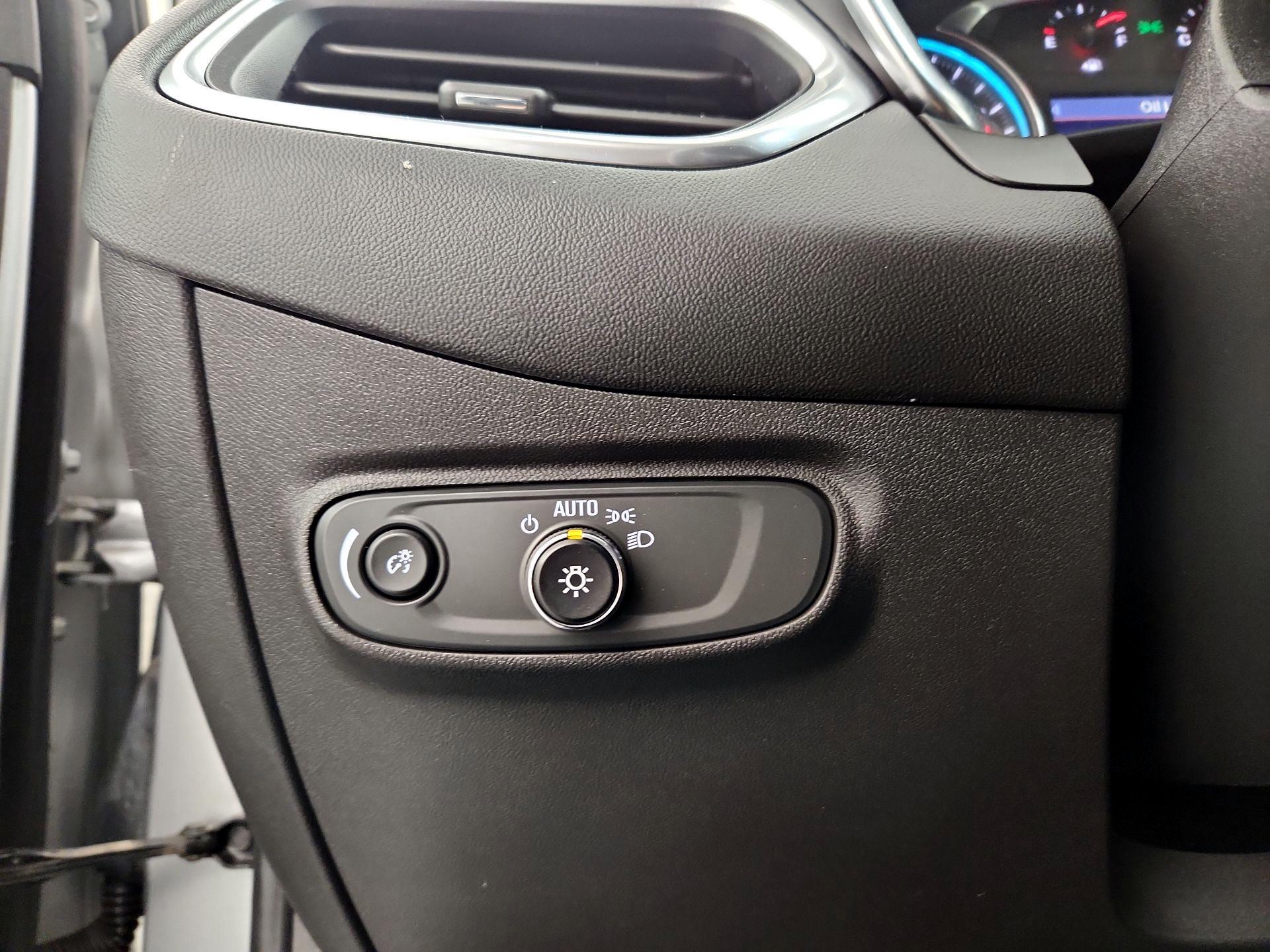 Thumbnail: 2022 Chevrolet Equinox - 13