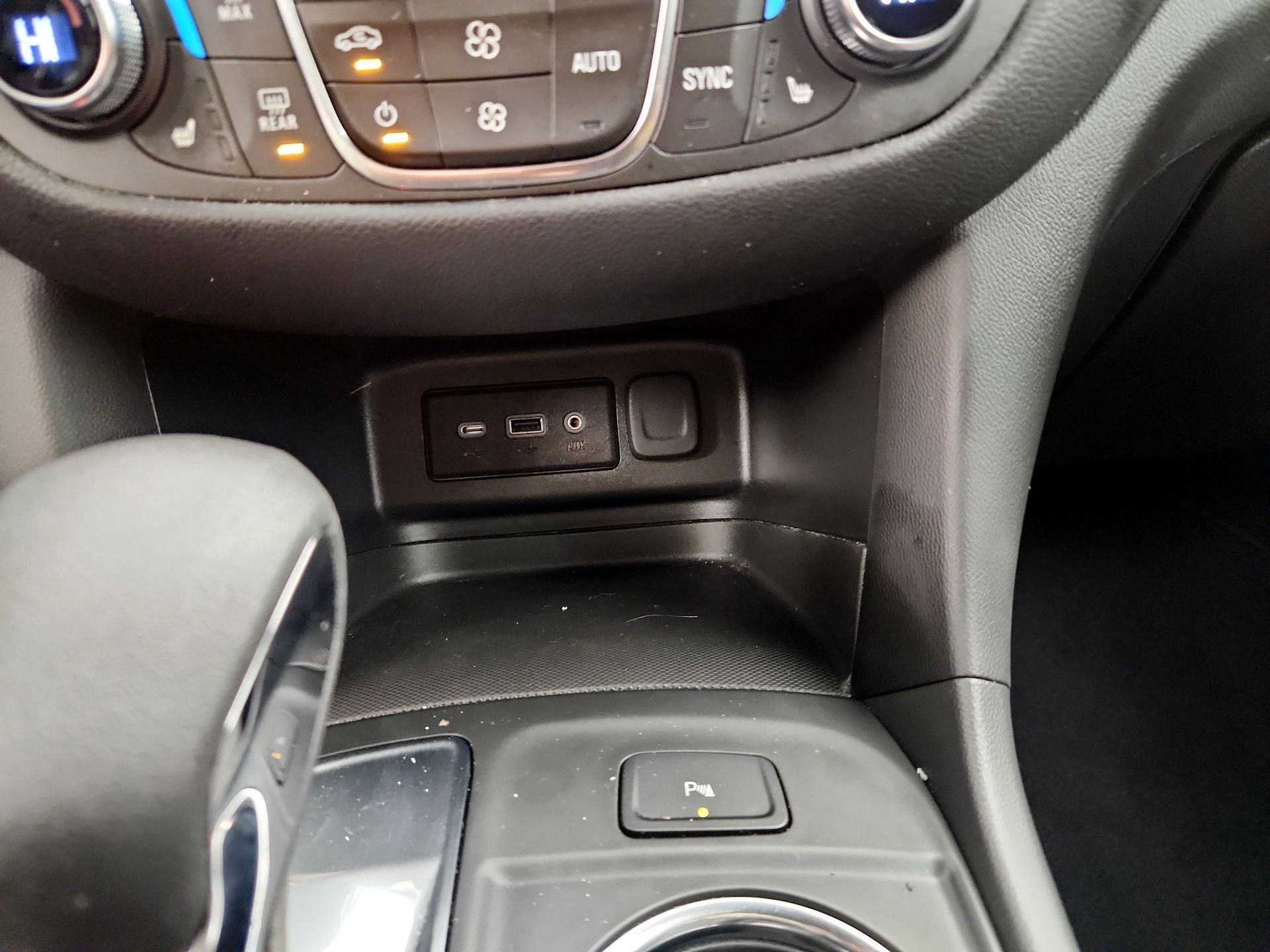 Thumbnail: 2023 Chevrolet Equinox - 18