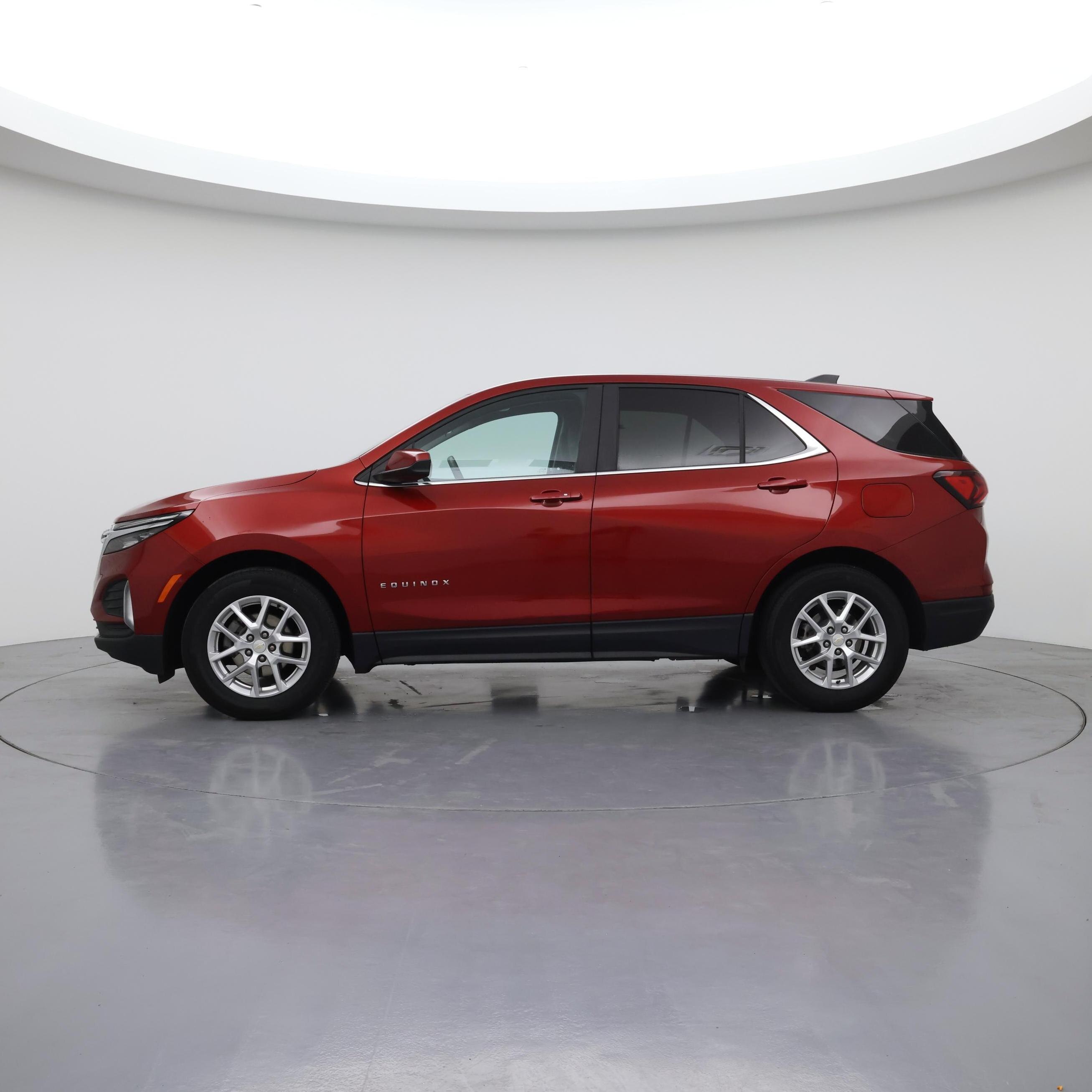 Thumbnail: 2023 Chevrolet Equinox - 3