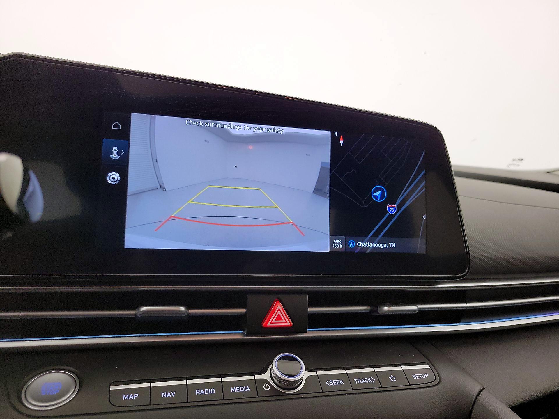 Thumbnail: 2024 Hyundai Elantra - 15