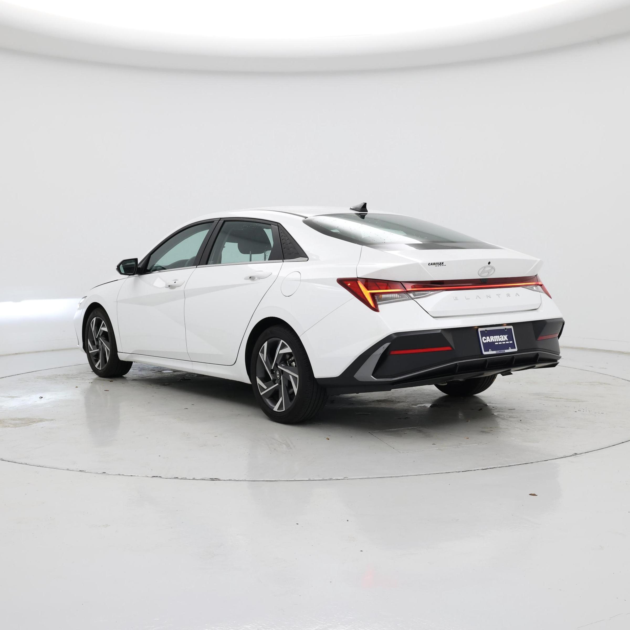 Thumbnail: 2024 Hyundai Elantra - 2