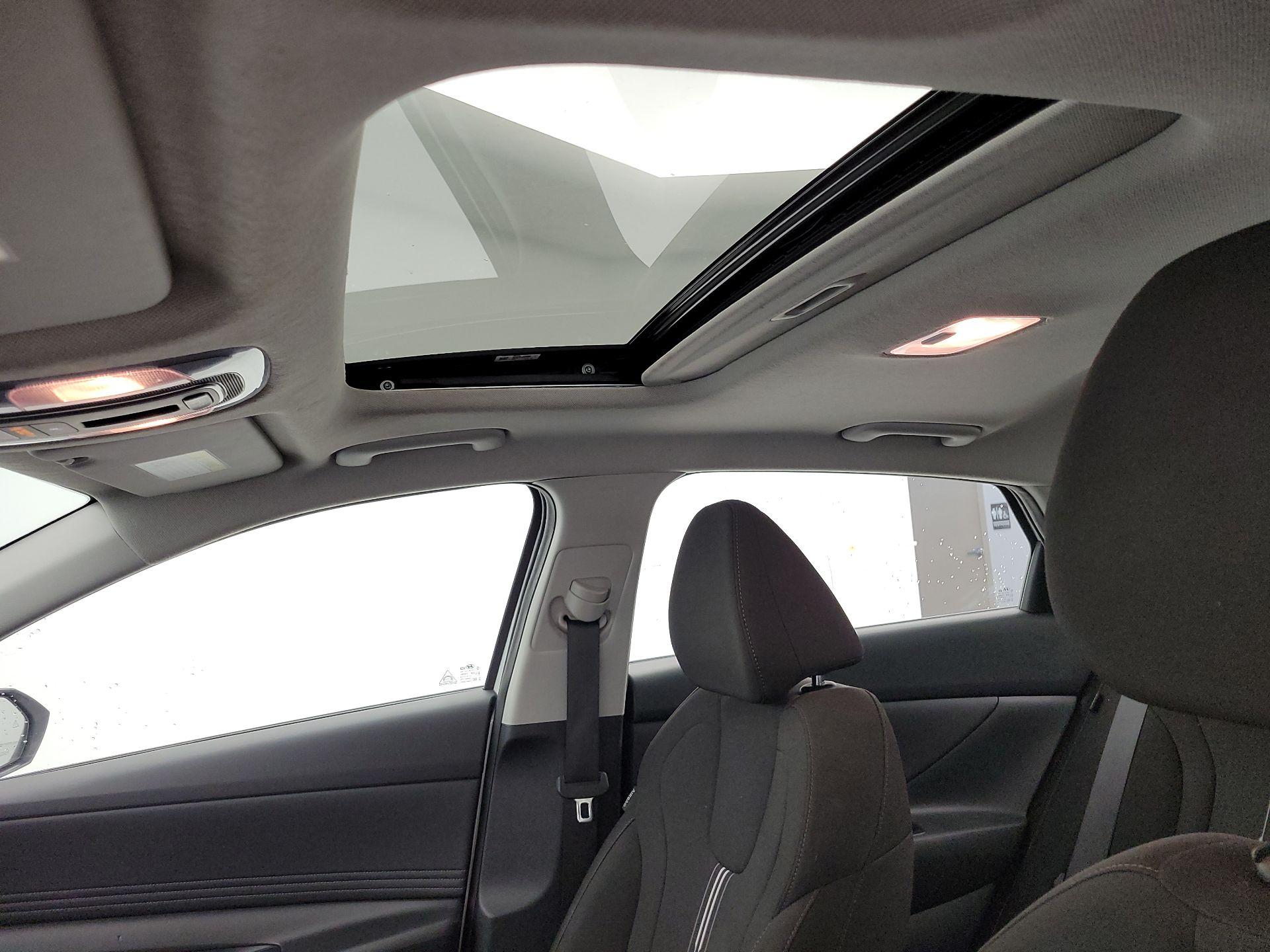 Thumbnail: 2024 Hyundai Elantra - 20