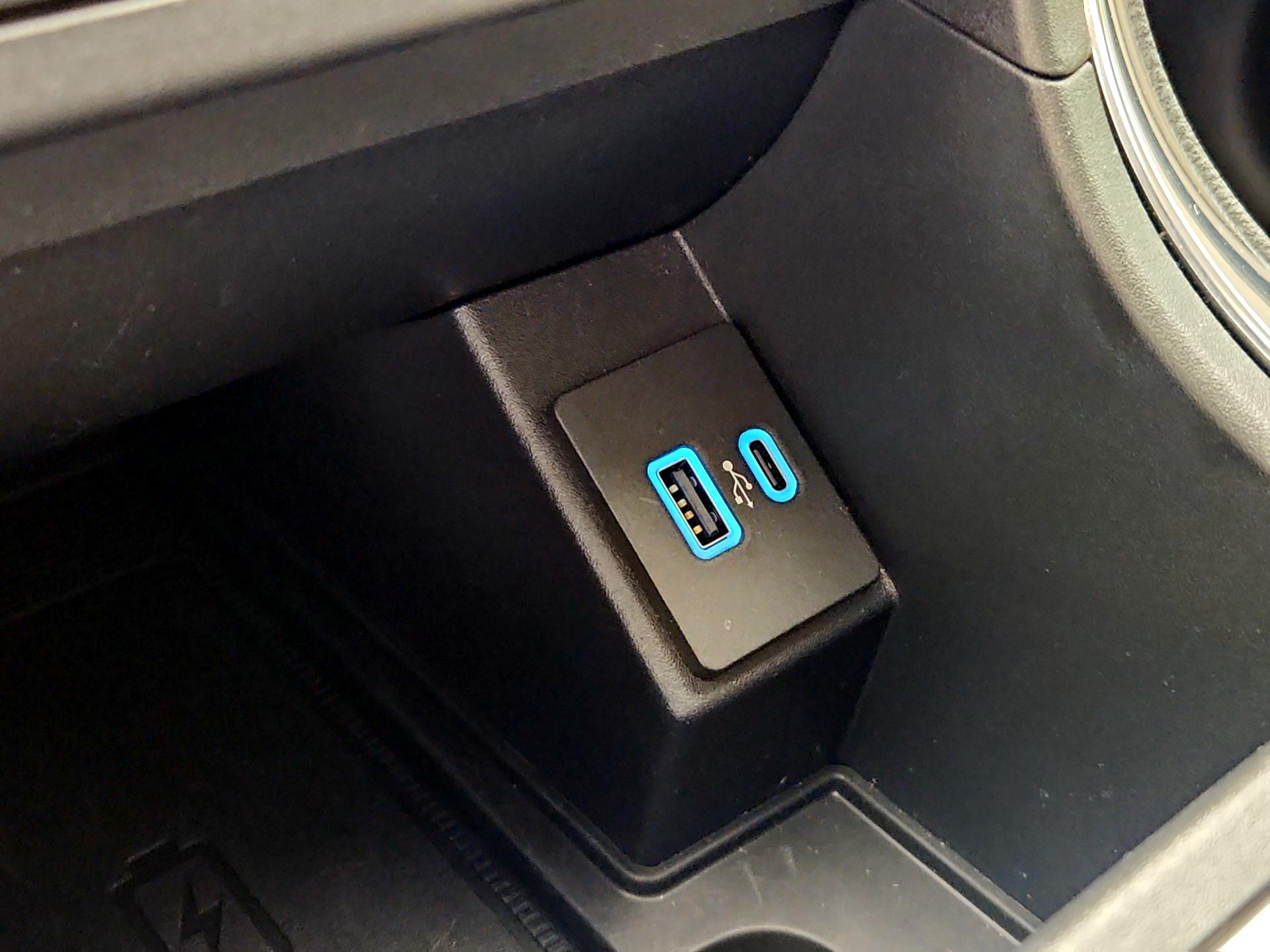 Thumbnail: 2022 Ford Edge - 18