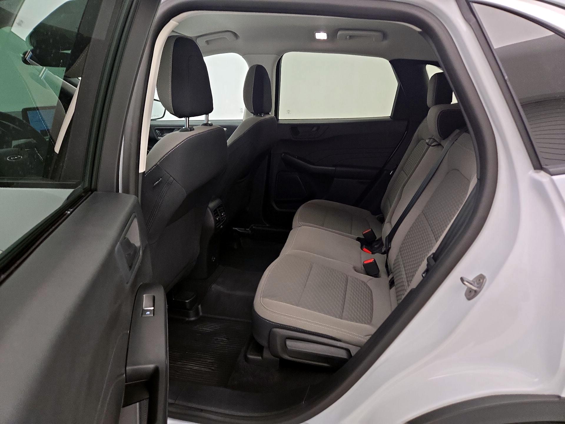 Thumbnail: 2022 Ford Escape - 19