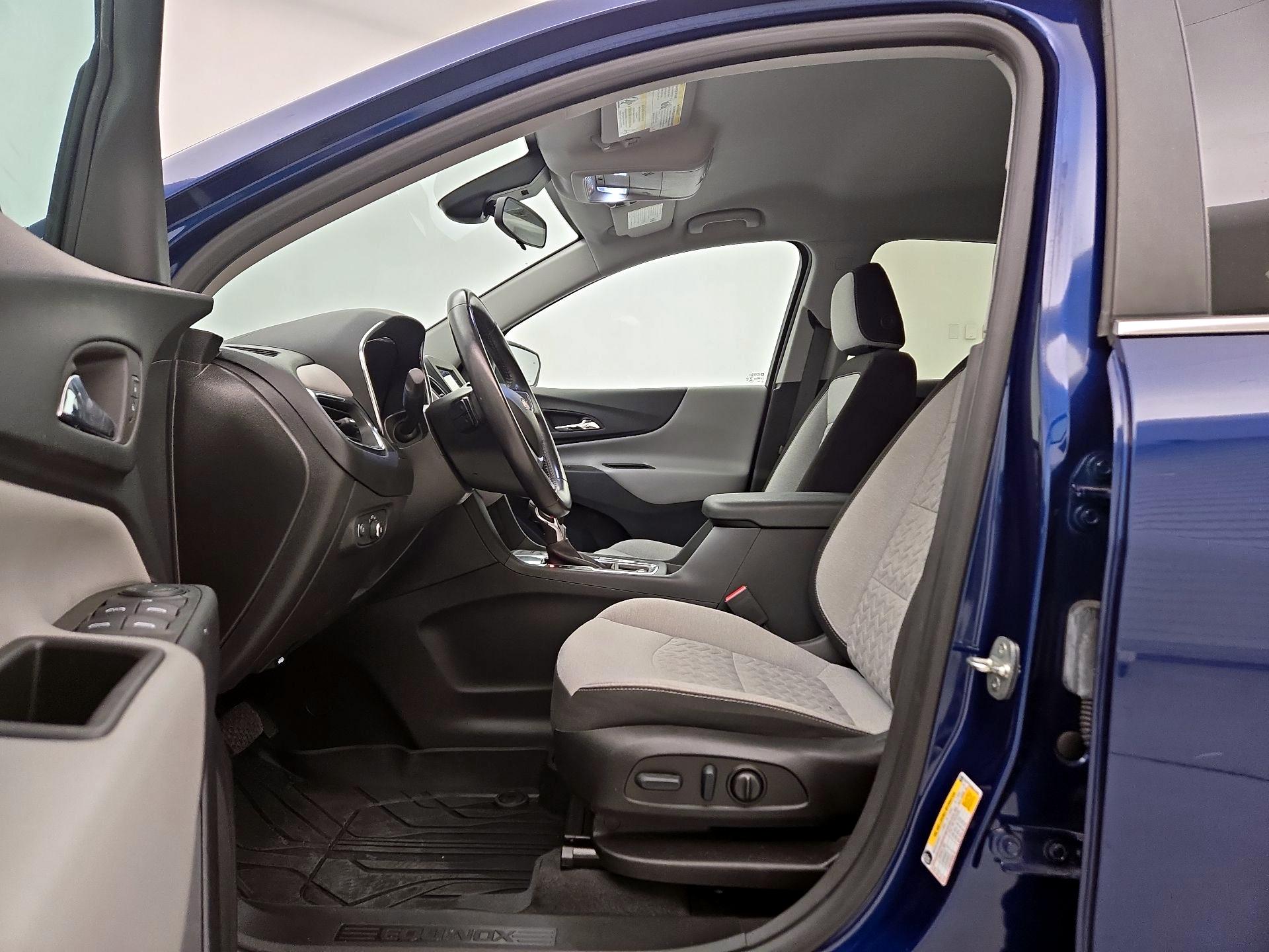 Thumbnail: 2022 Chevrolet Equinox - 11