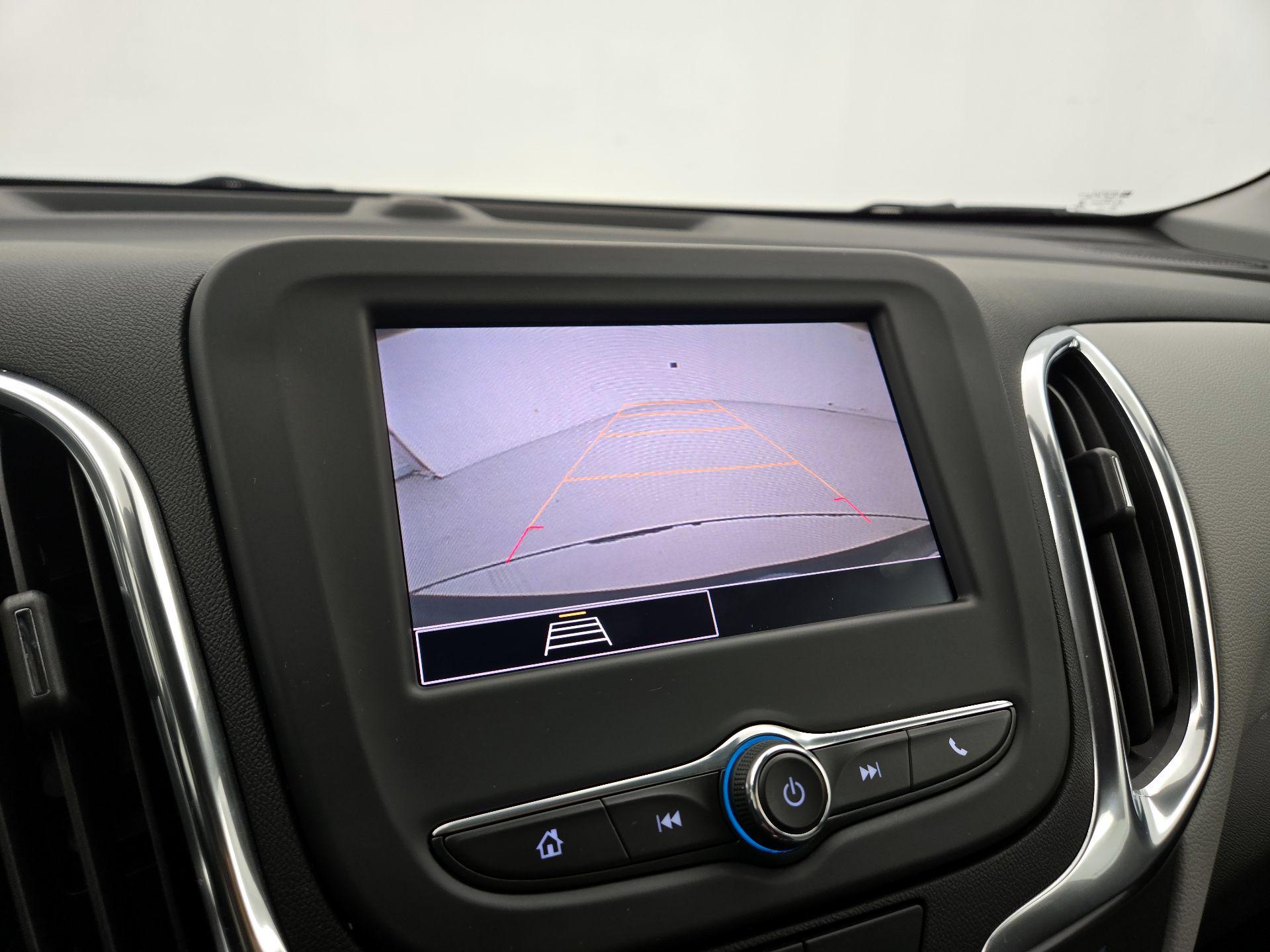 Thumbnail: 2022 Chevrolet Equinox - 14