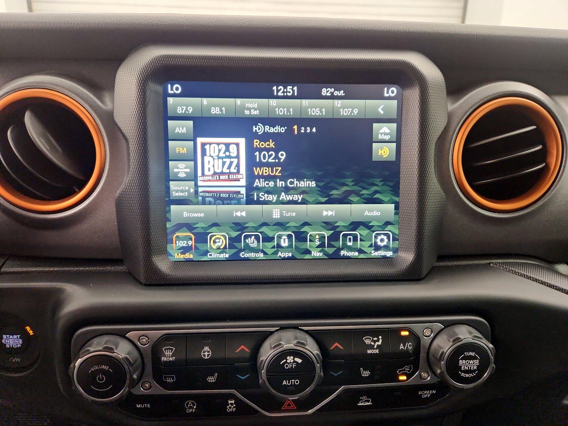 Thumbnail: 2020 Jeep Gladiator - 16