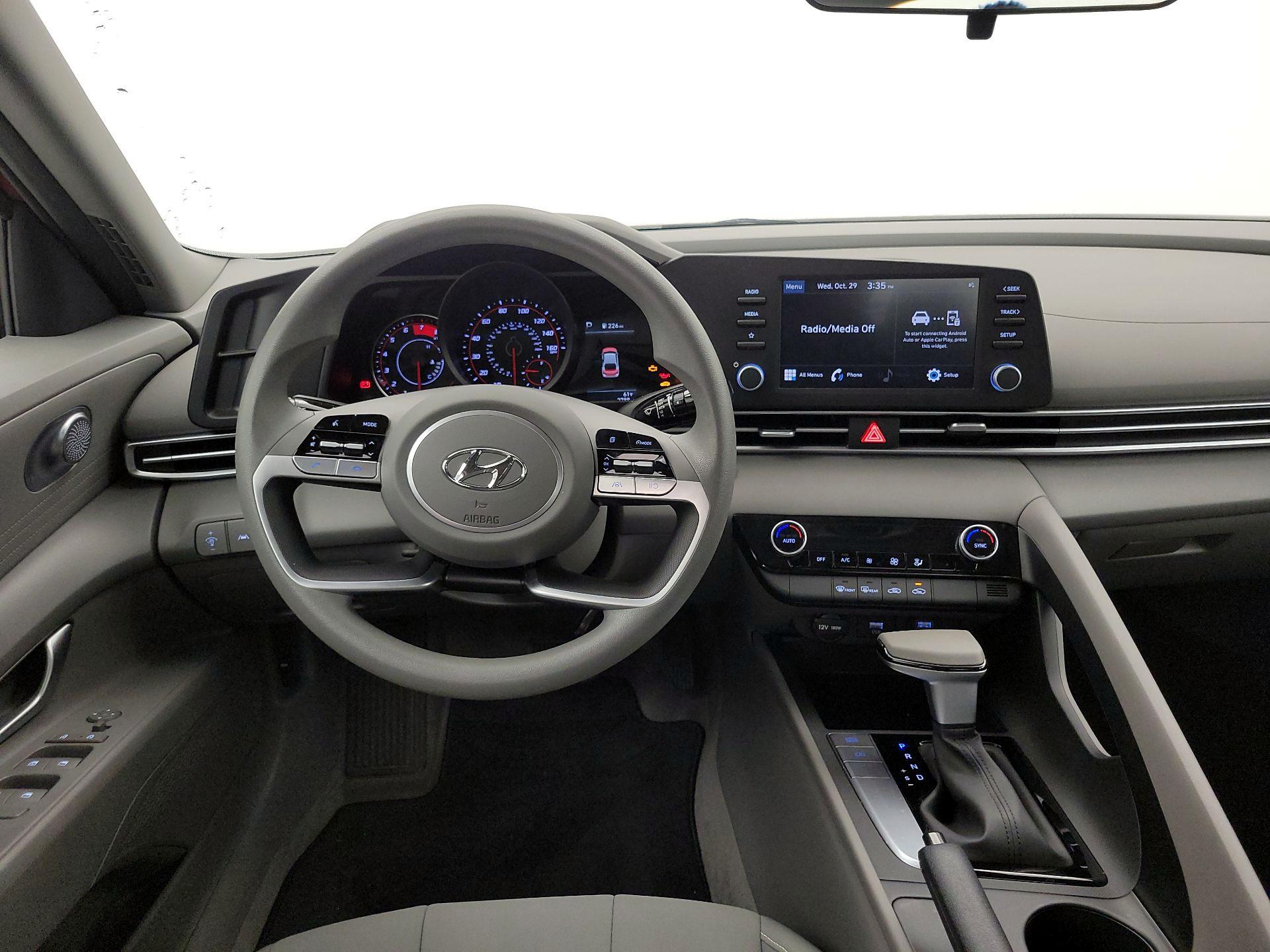 Thumbnail: 2023 Hyundai Elantra - 10