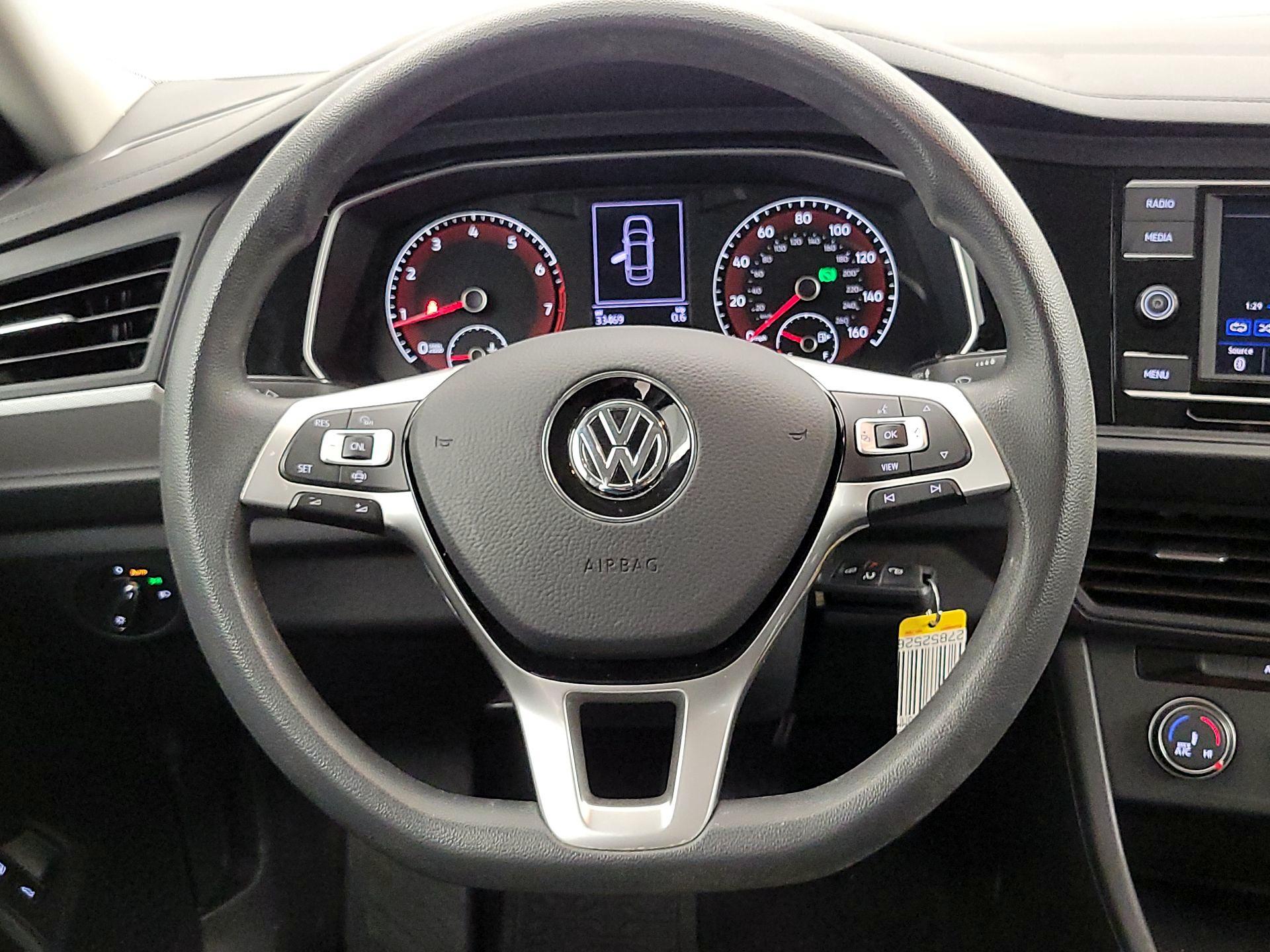 Thumbnail: 2021 Volkswagen Jetta - 10