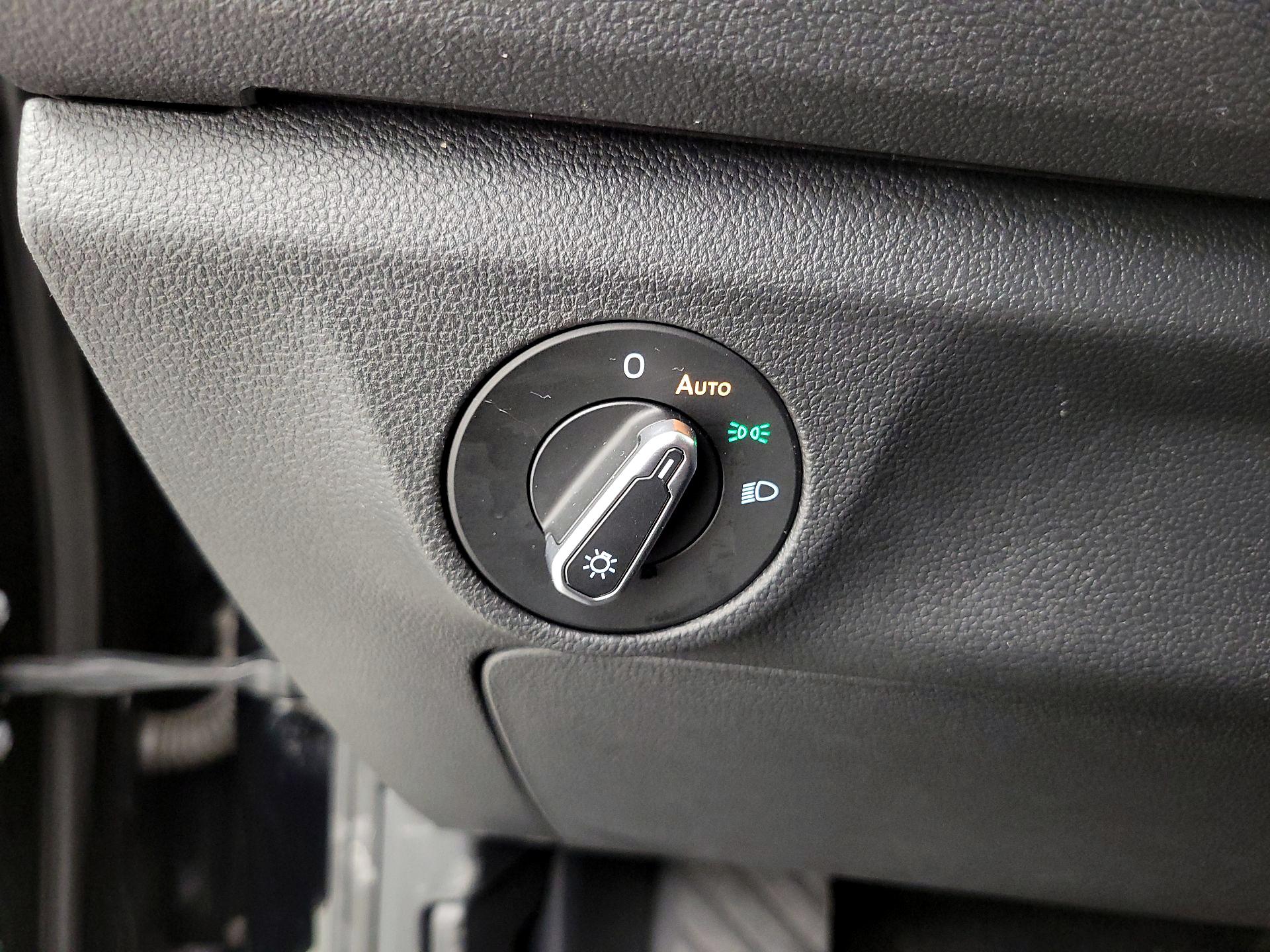 Thumbnail: 2021 Volkswagen Jetta - 13