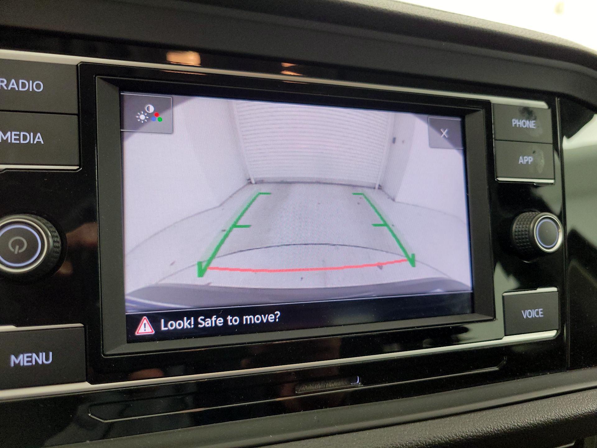 Thumbnail: 2021 Volkswagen Jetta - 14