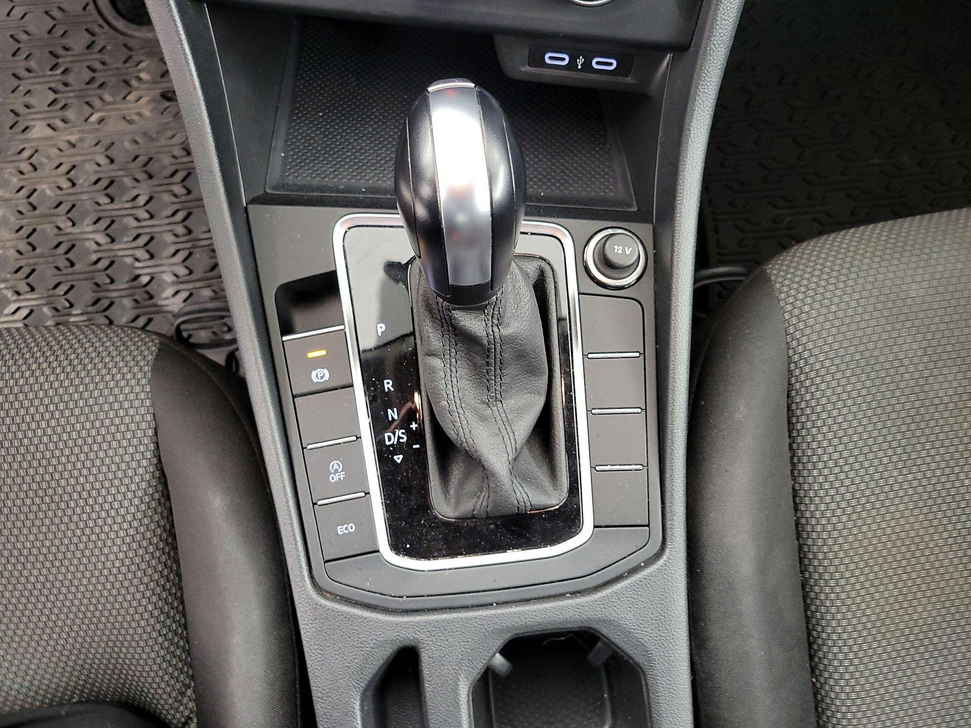 Thumbnail: 2021 Volkswagen Jetta - 17