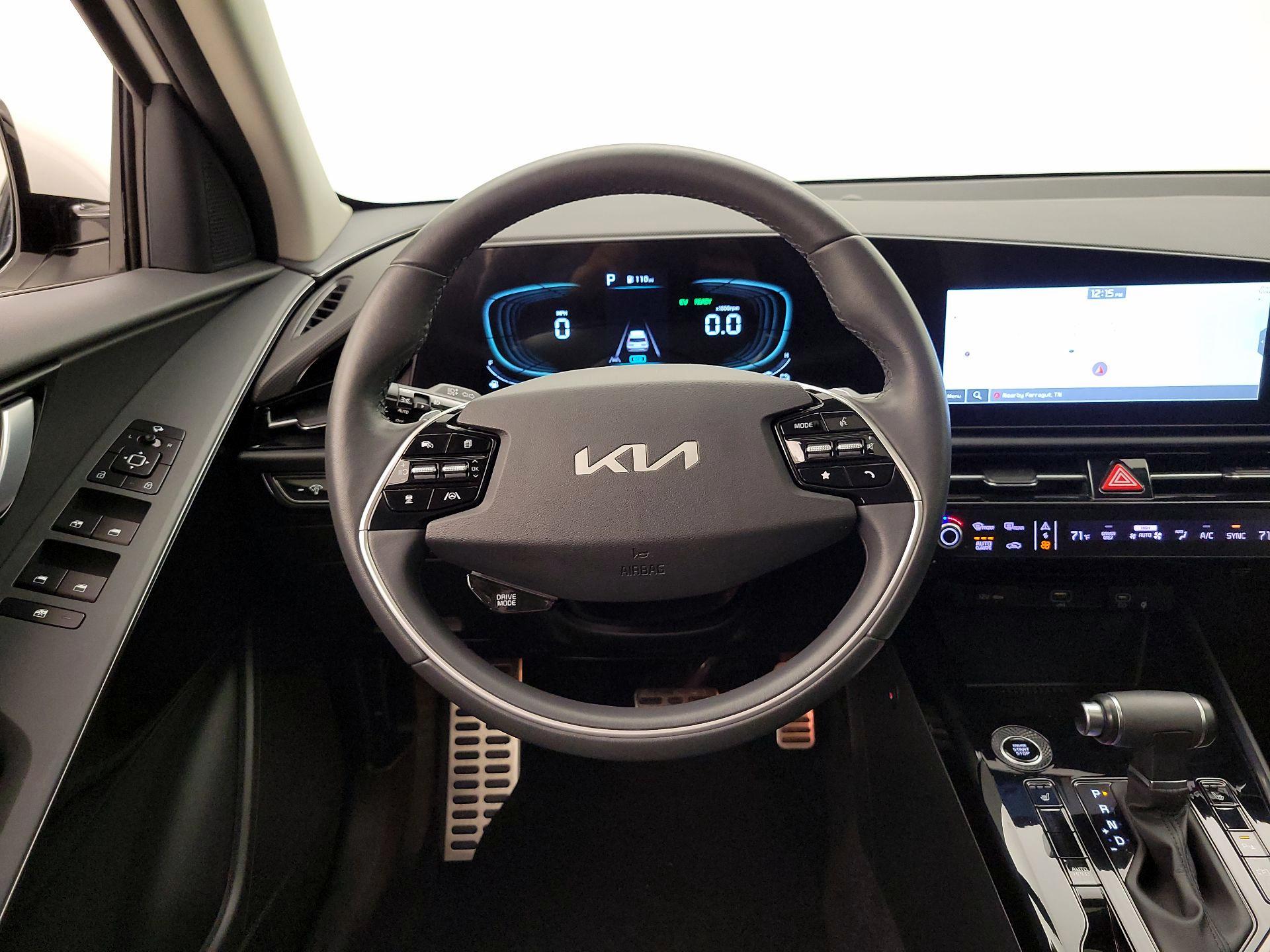 Thumbnail: 2023 Kia Niro - 10