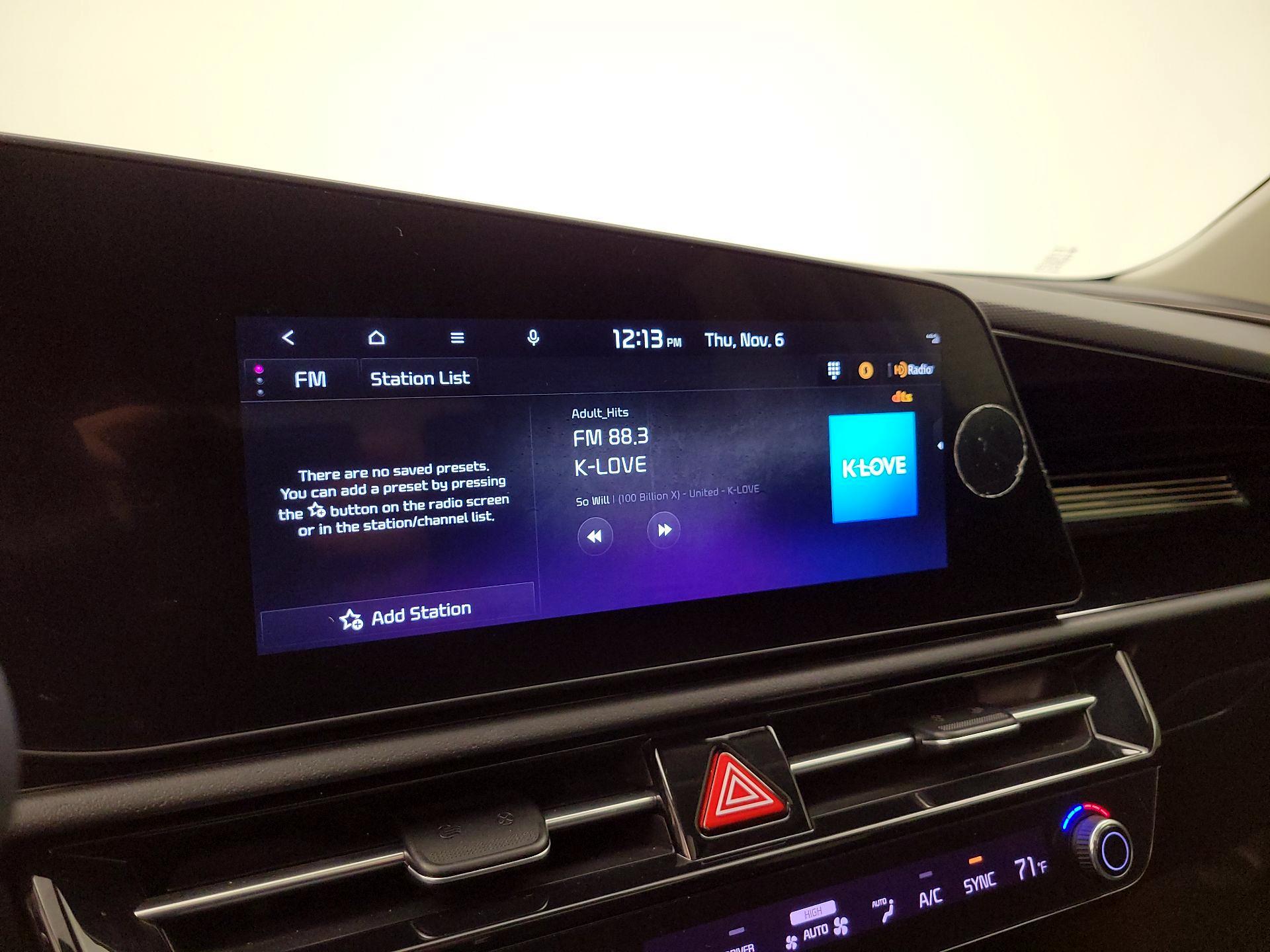 Thumbnail: 2023 Kia Niro - 16