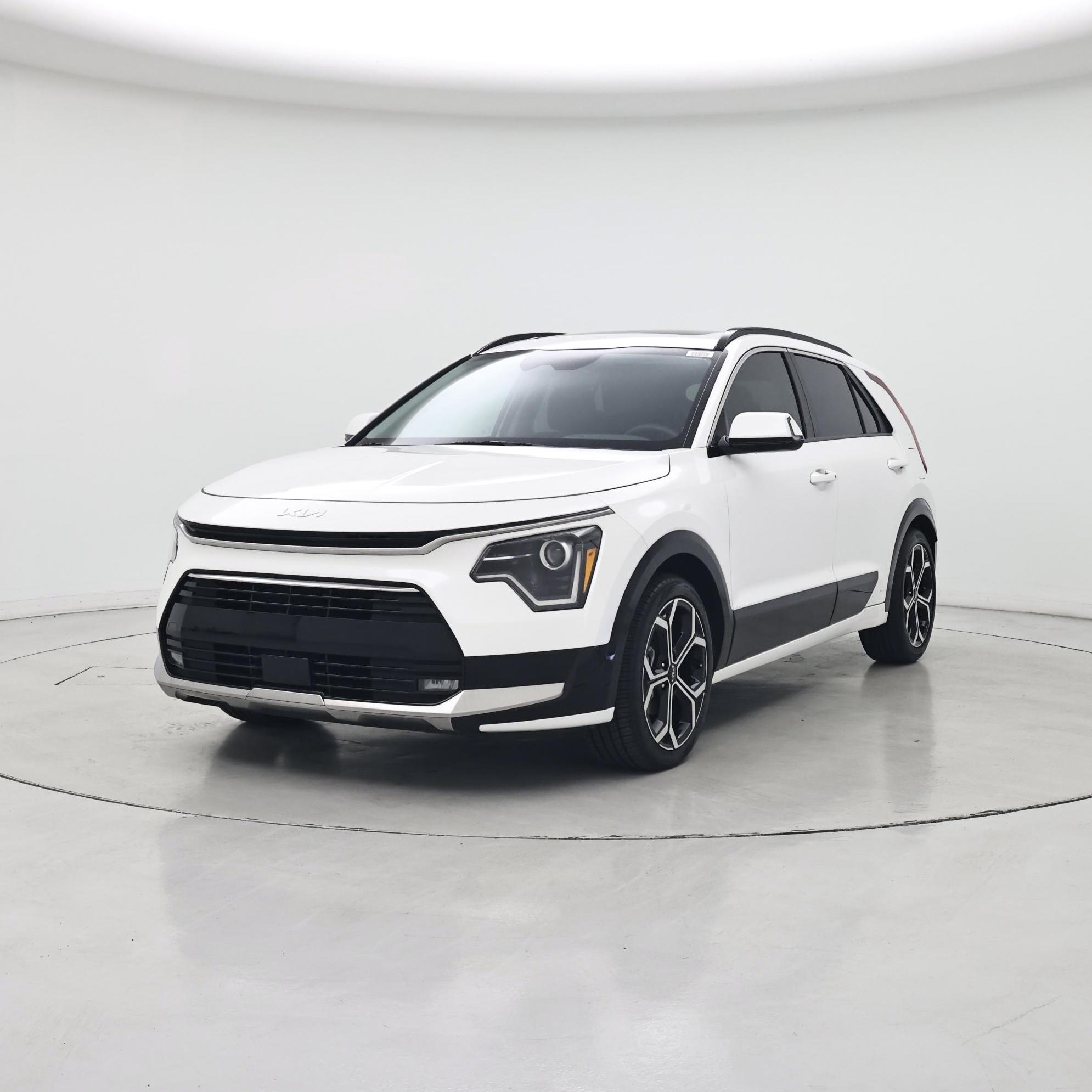 Thumbnail: 2023 Kia Niro - 4