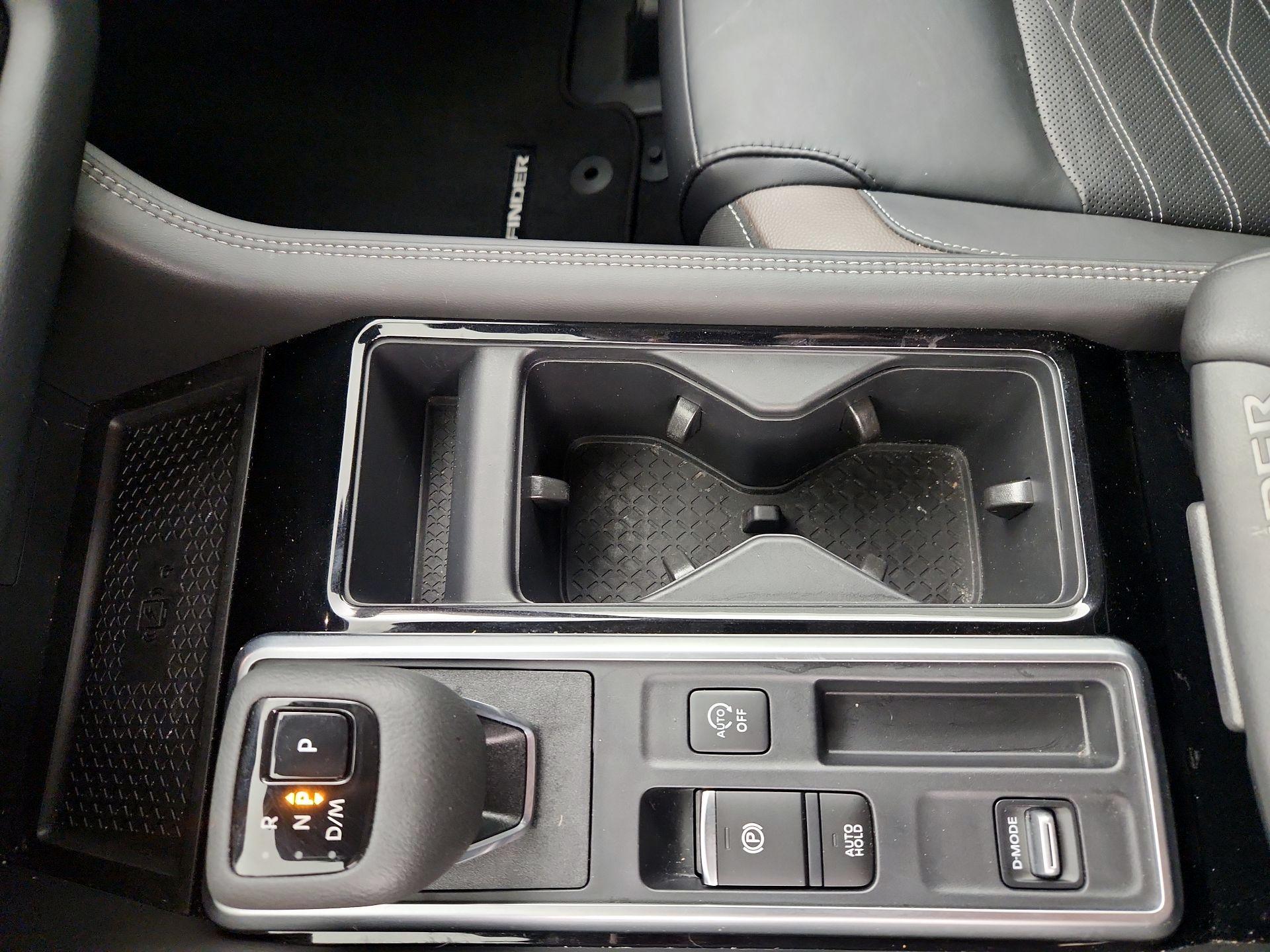 Thumbnail: 2024 Nissan Pathfinder - 17