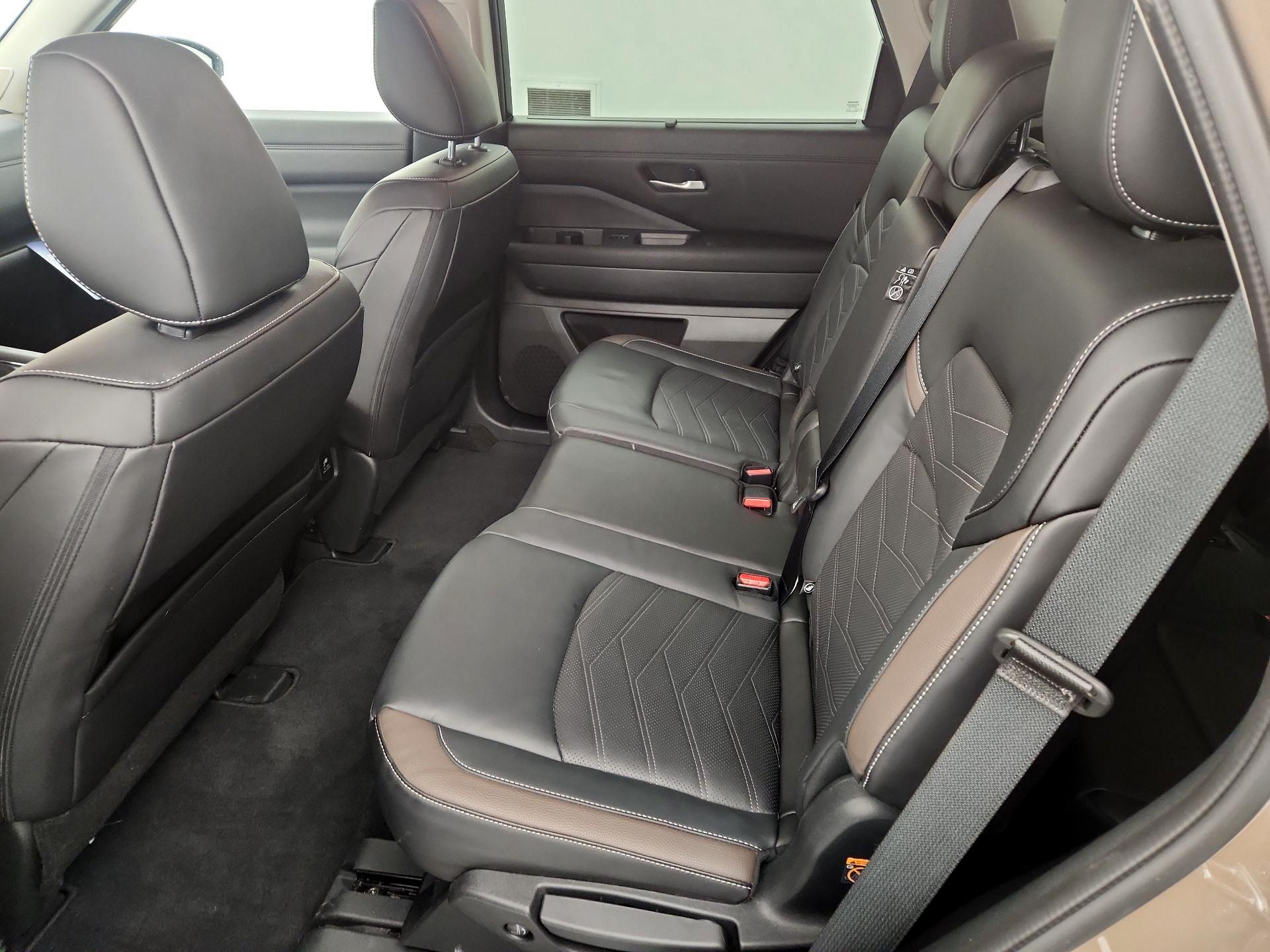 Thumbnail: 2024 Nissan Pathfinder - 19