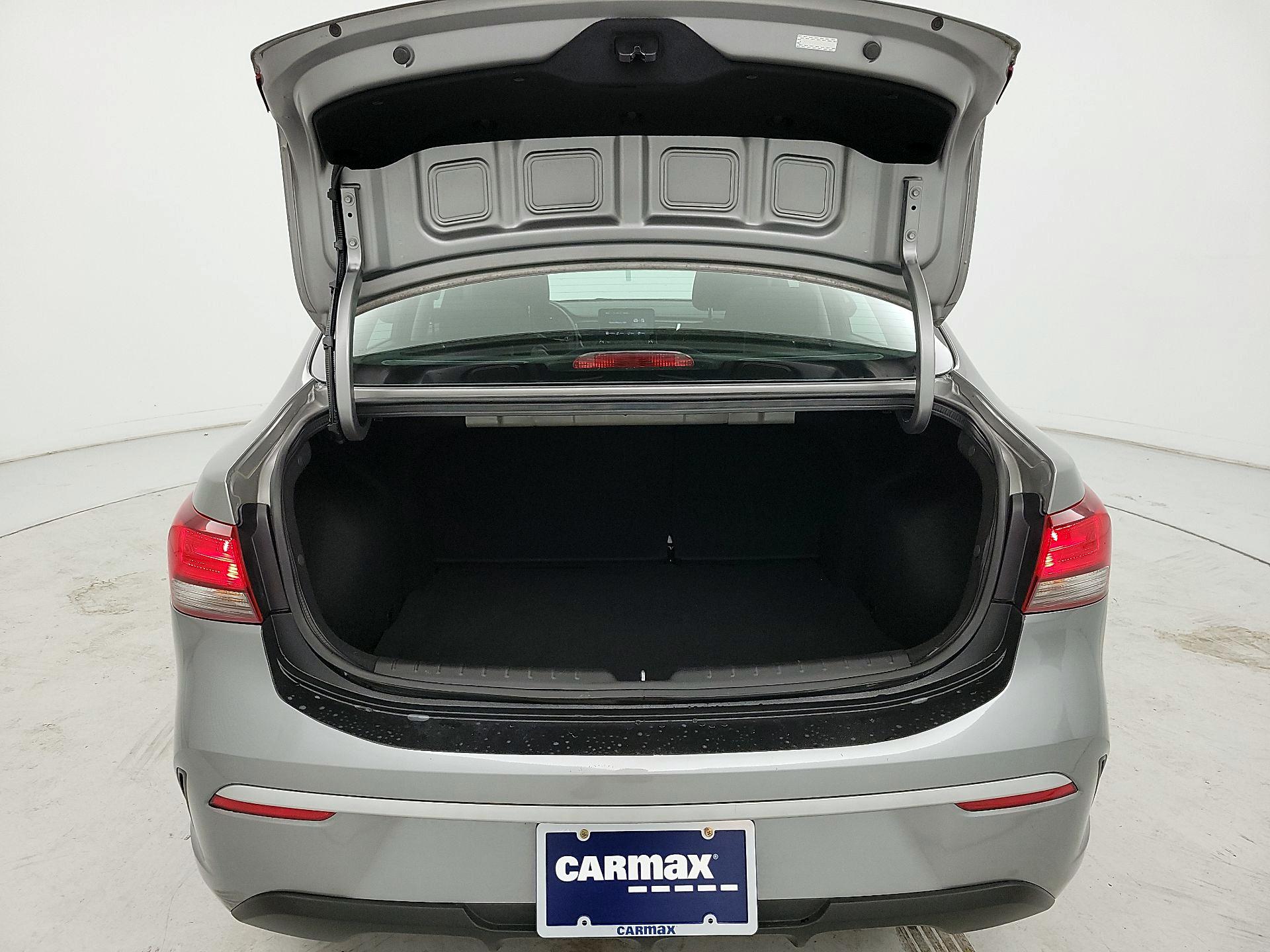 Thumbnail: 2023 Kia Rio - 20