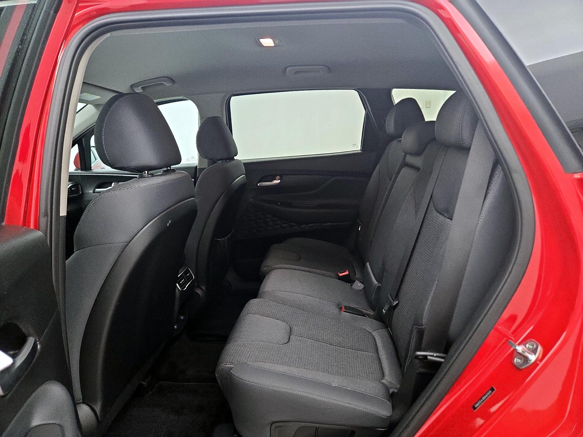 Thumbnail: 2022 Hyundai Santa Fe - 19