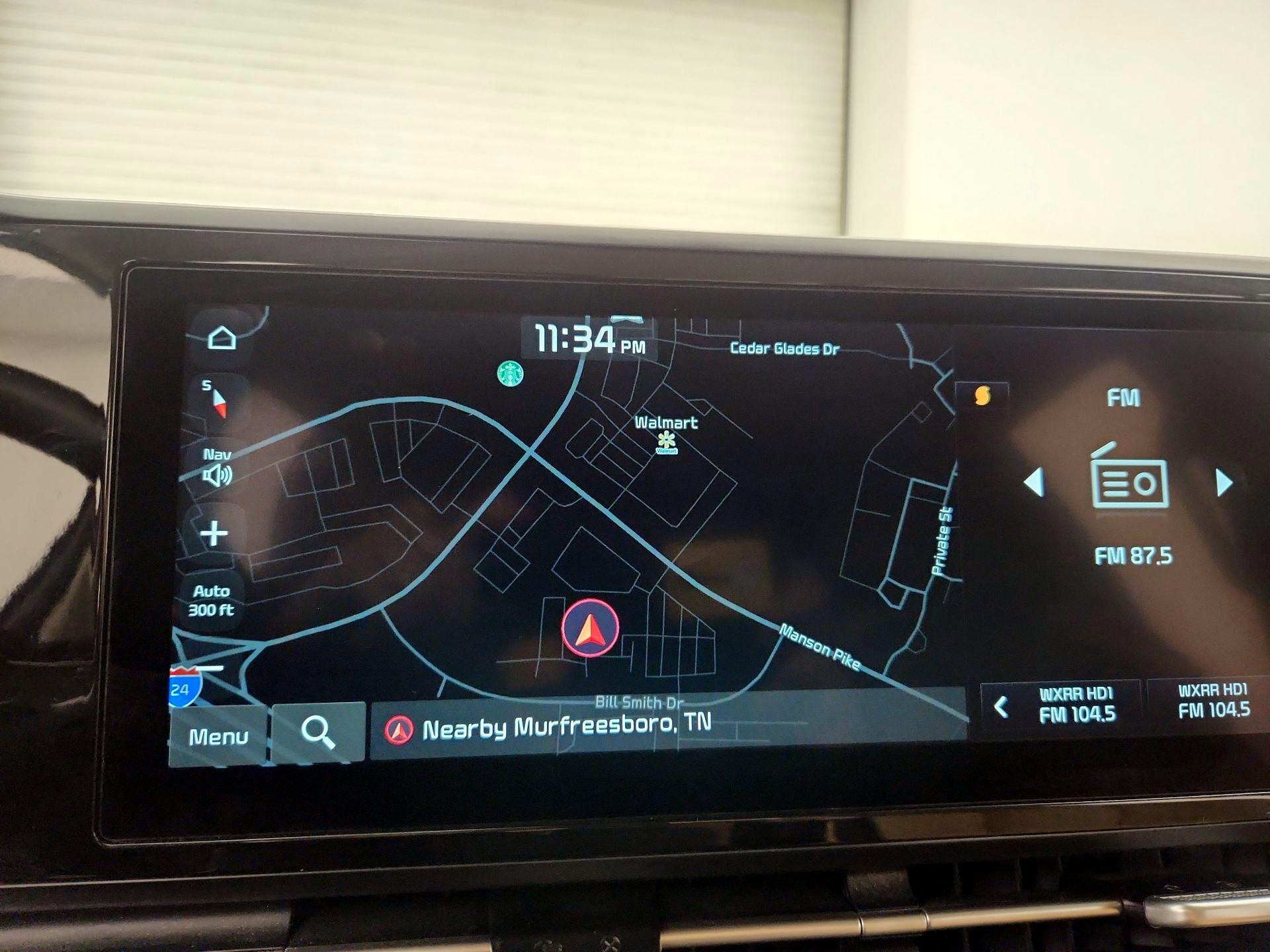 Thumbnail: 2023 Kia Carnival - 14