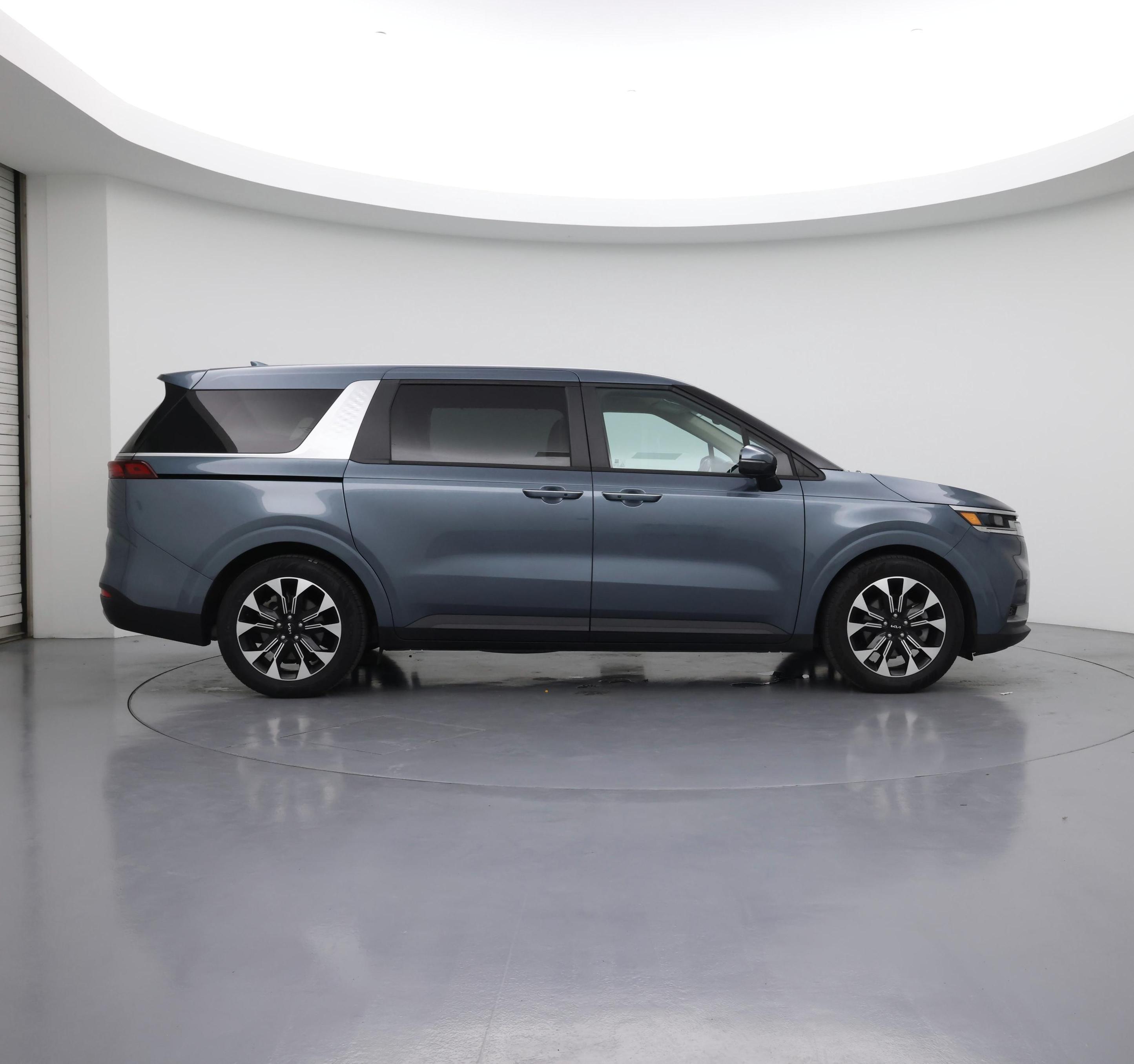 Thumbnail: 2023 Kia Carnival - 7