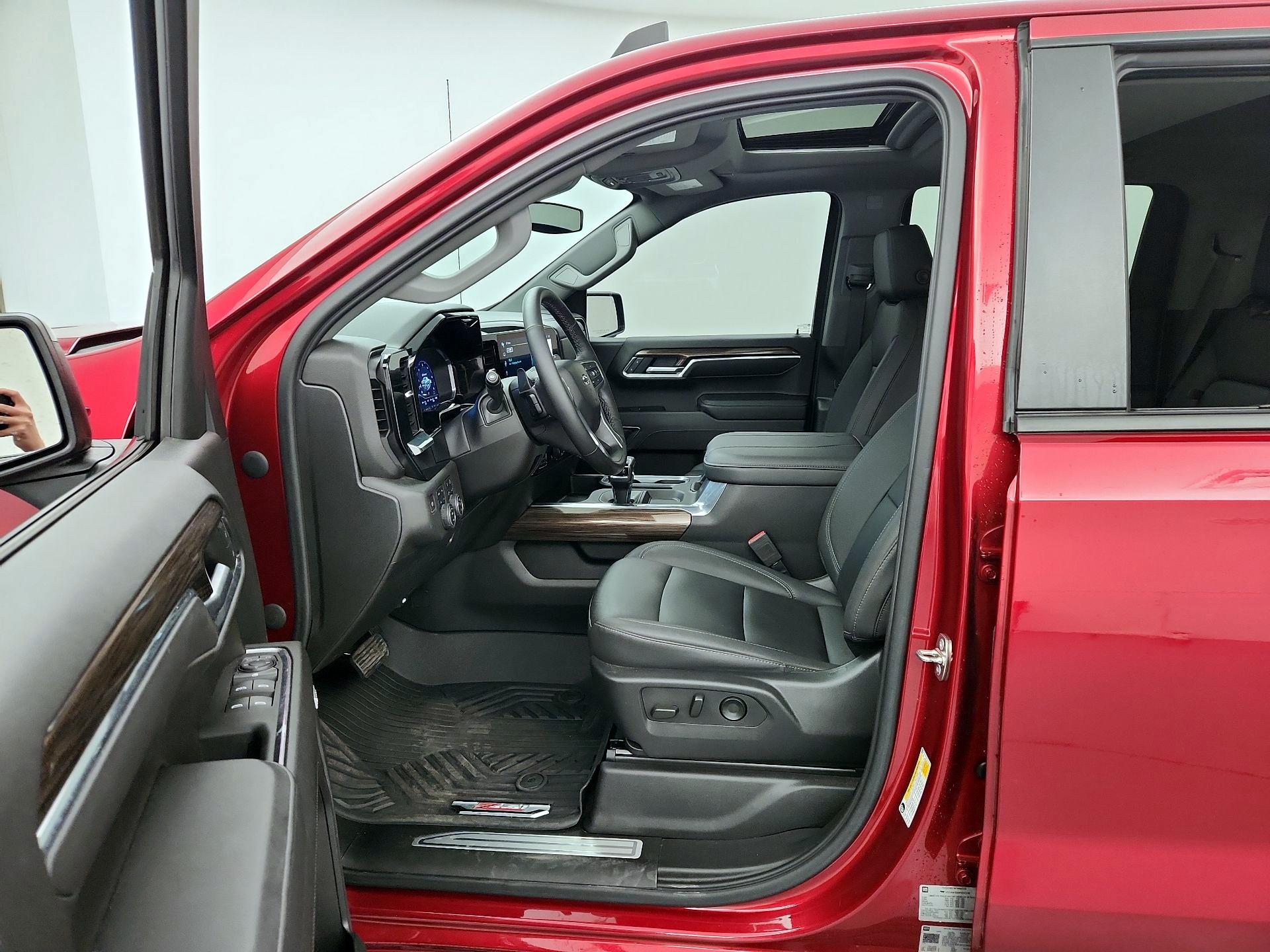 Thumbnail: 2023 Chevrolet Silverado 1500 - 11