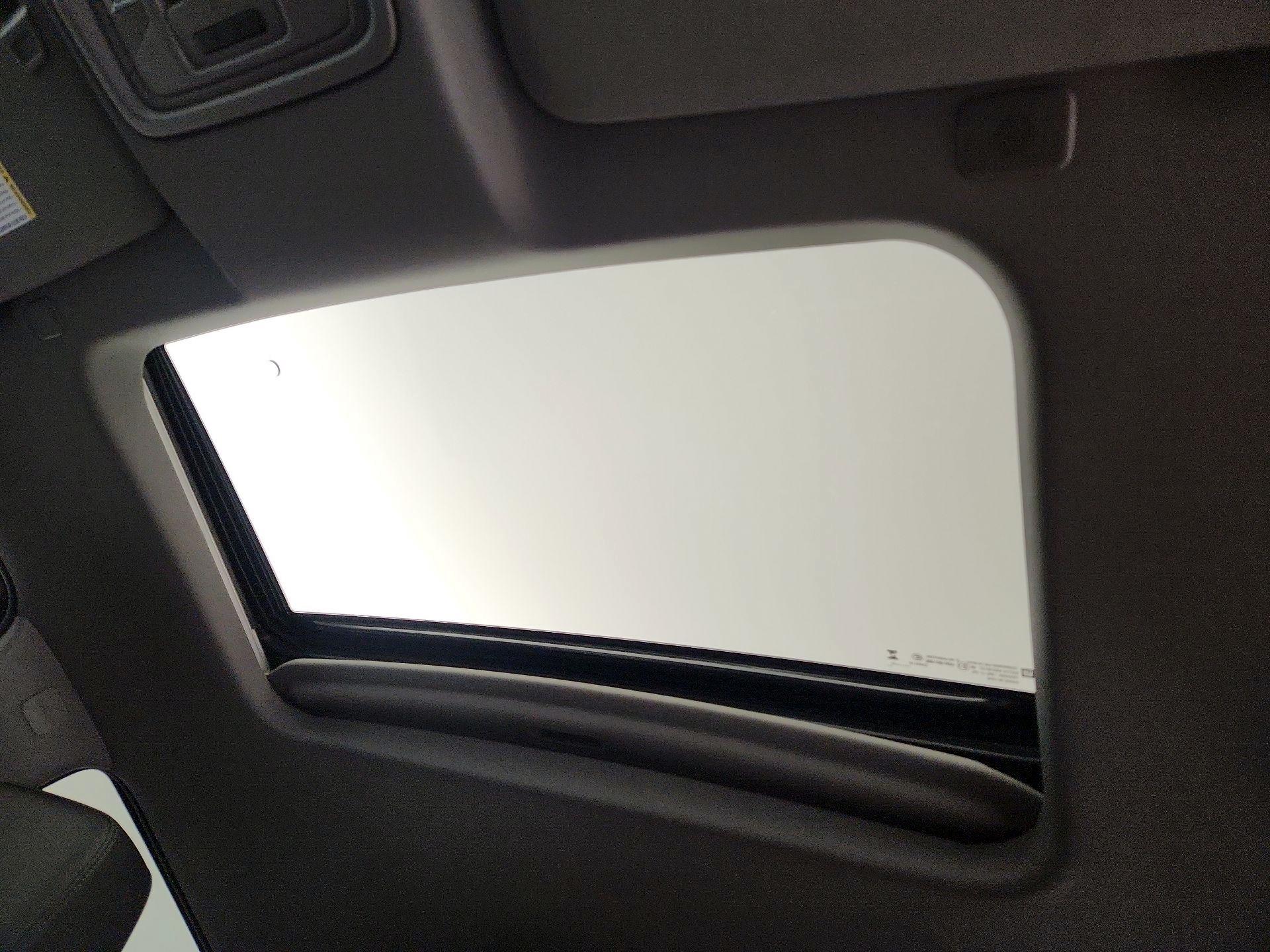 Thumbnail: 2023 Chevrolet Silverado 1500 - 19