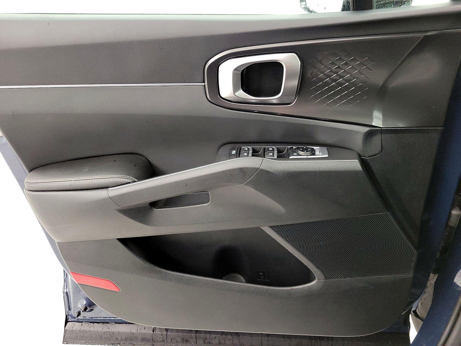 Thumbnail: 2024 Kia Sorento - 12