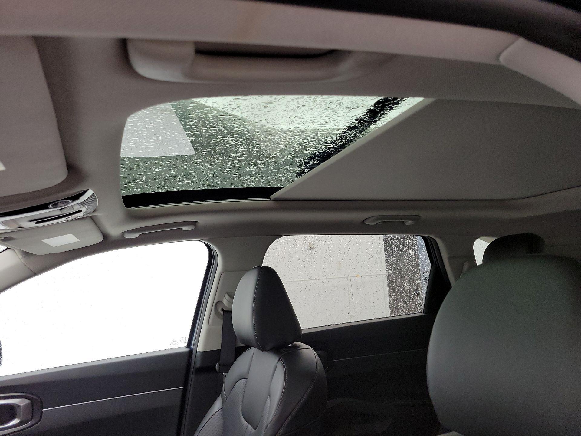 Thumbnail: 2024 Kia Sorento - 20