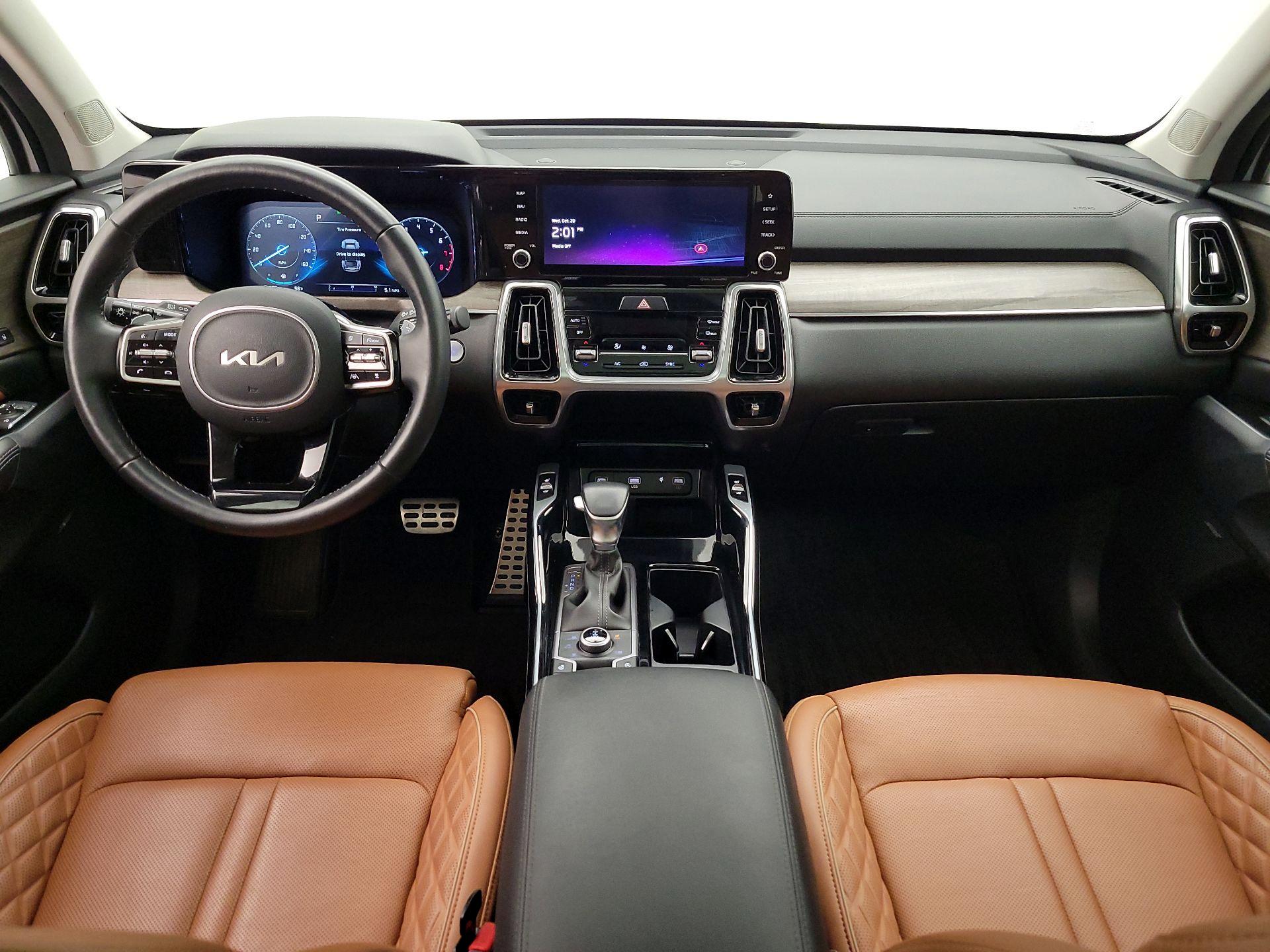 Thumbnail: 2023 Kia Sorento - 9