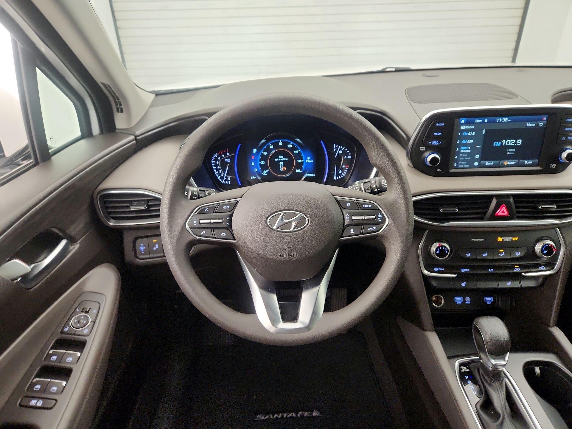 Thumbnail: 2020 Hyundai Santa Fe - 10