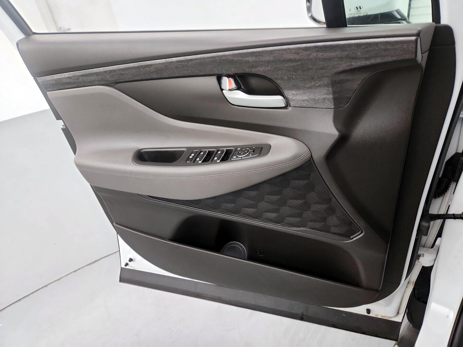 Thumbnail: 2020 Hyundai Santa Fe - 12