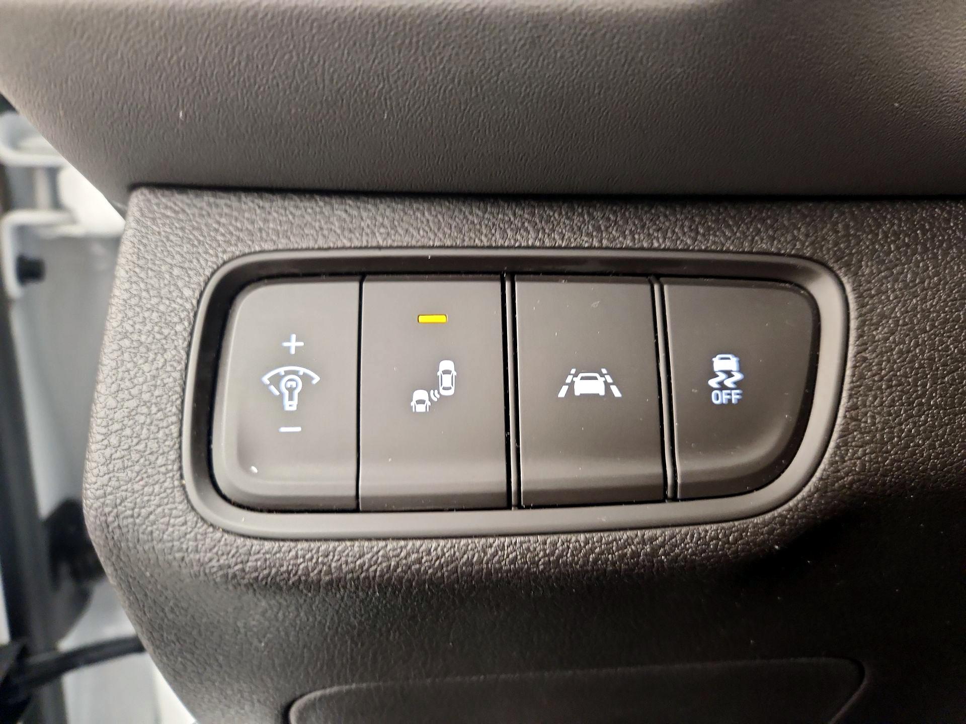 Thumbnail: 2020 Hyundai Santa Fe - 13