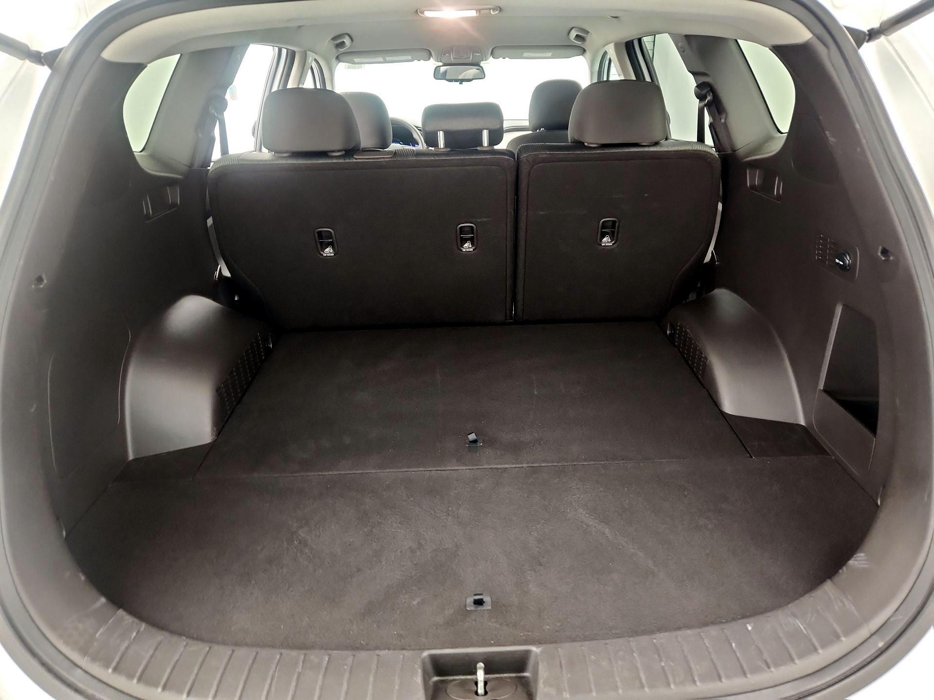 Thumbnail: 2020 Hyundai Santa Fe - 20