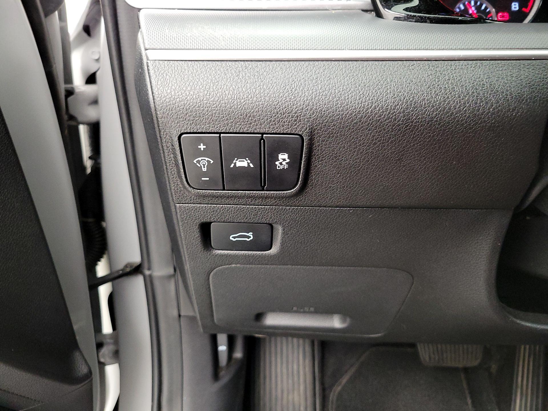 Thumbnail: 2023 Kia K5 - 13