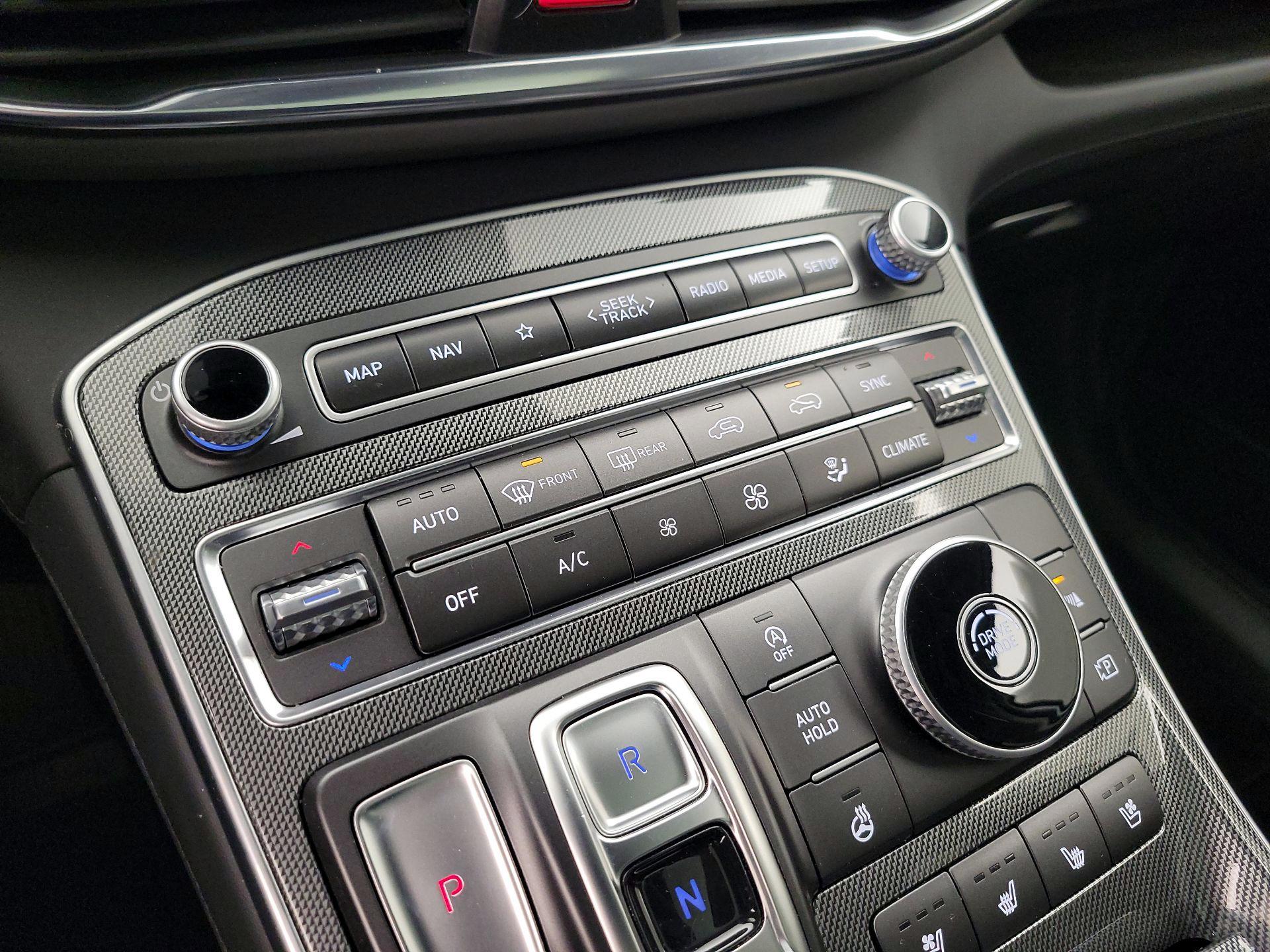 Thumbnail: 2023 Hyundai Santa Fe - 17