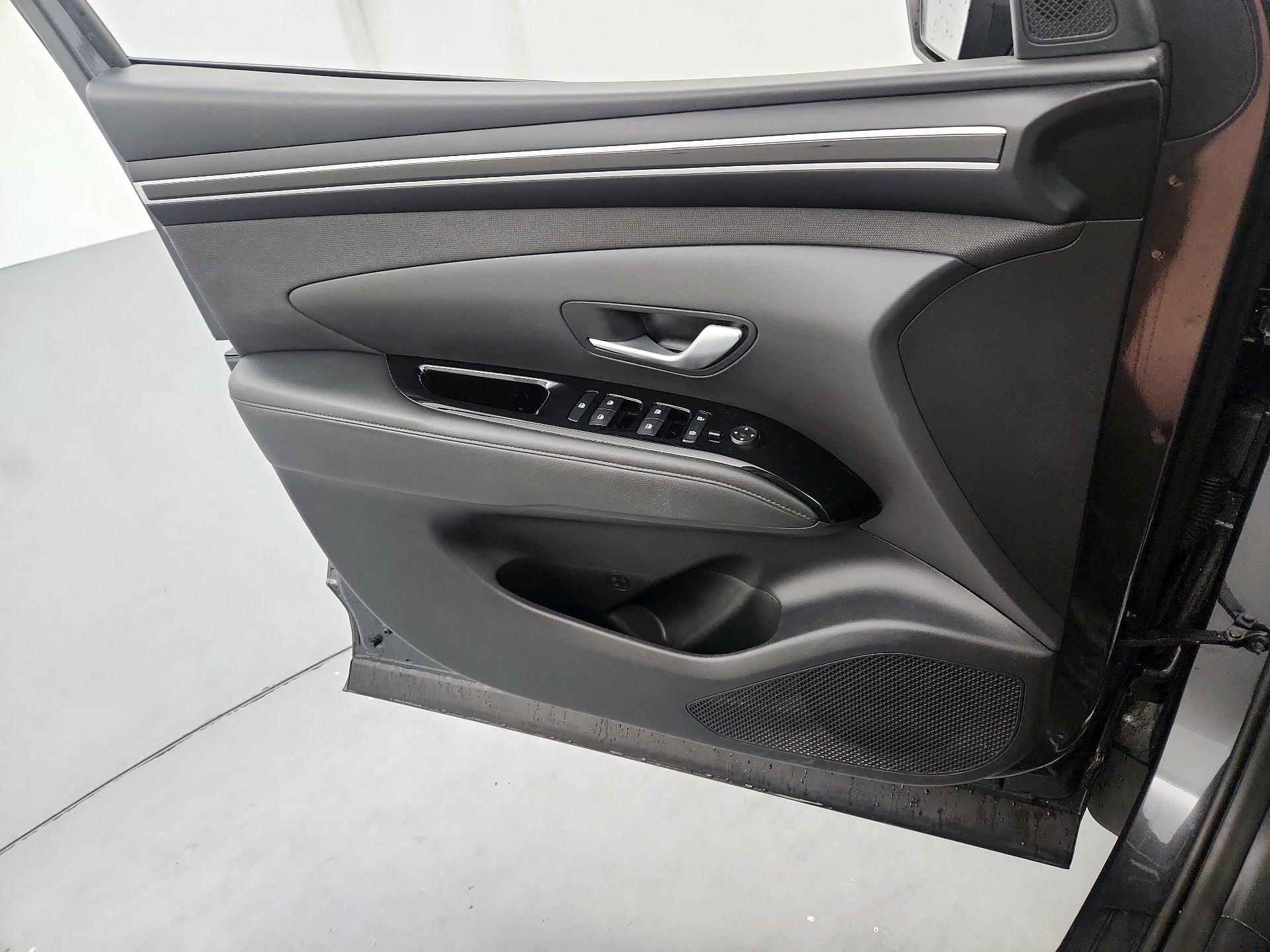 Thumbnail: 2022 Hyundai Tucson - 12