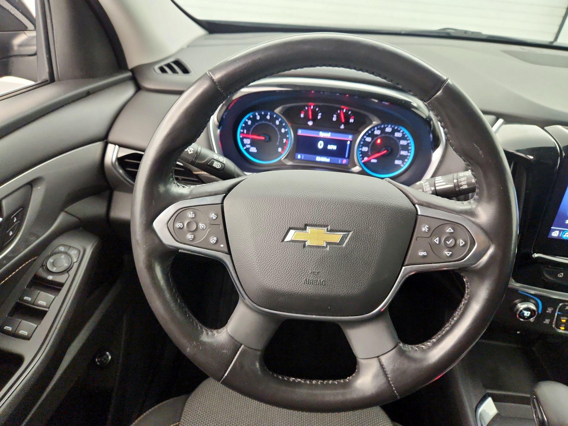 Thumbnail: 2021 Chevrolet Traverse - 10