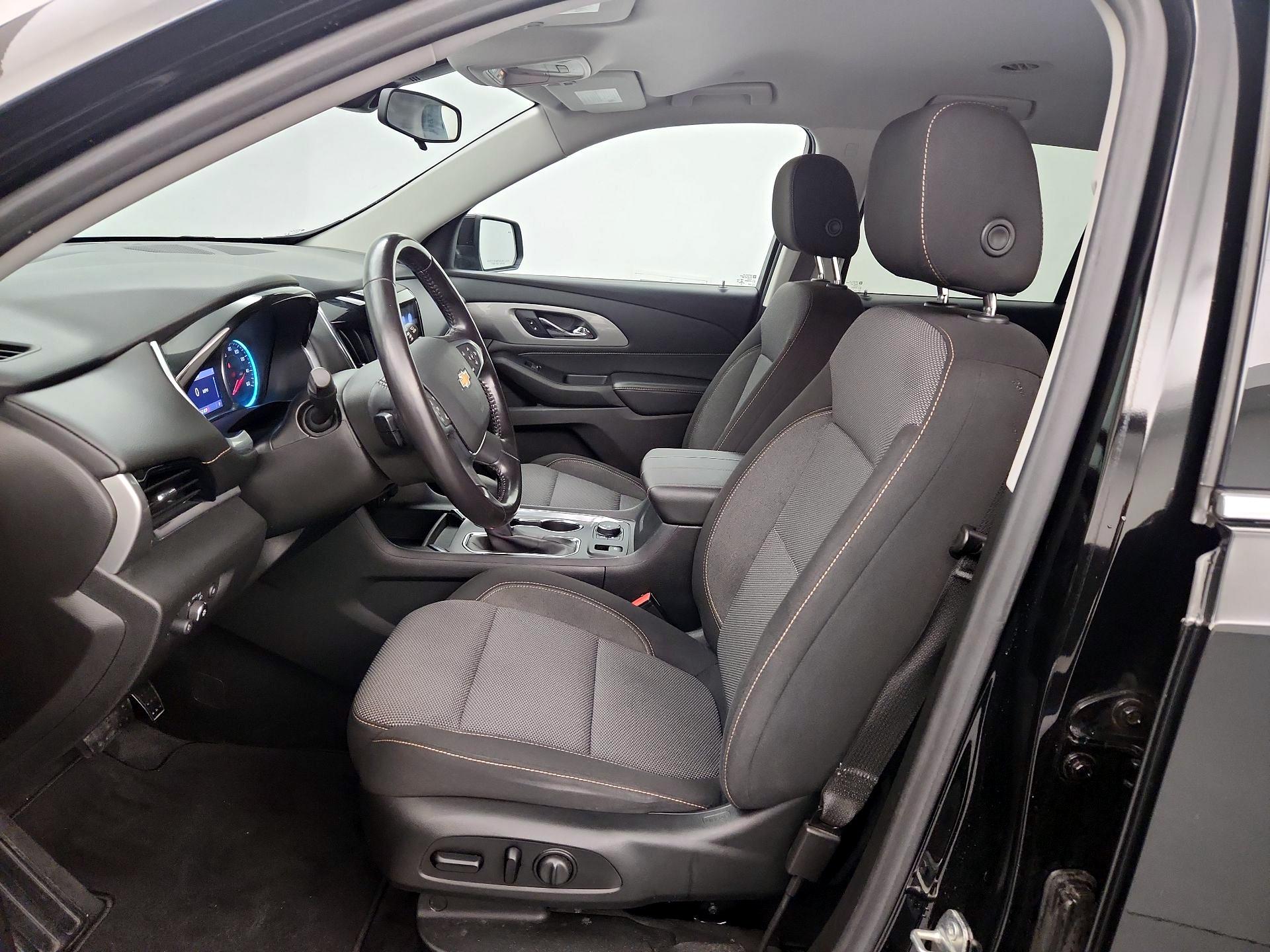 Thumbnail: 2021 Chevrolet Traverse - 11