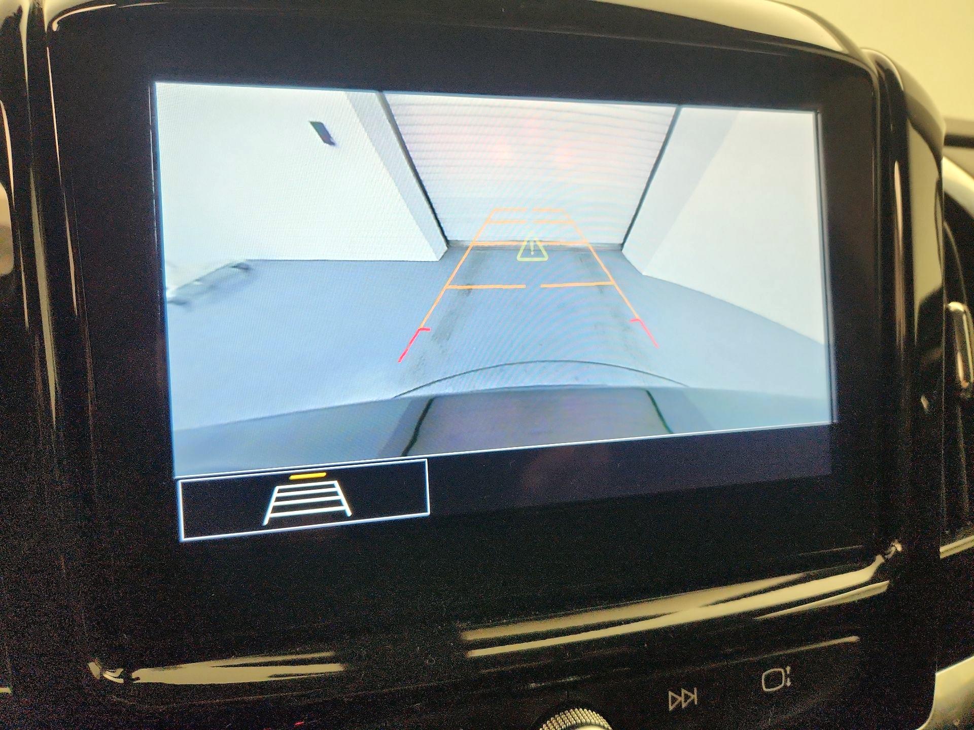 Thumbnail: 2021 Chevrolet Traverse - 14