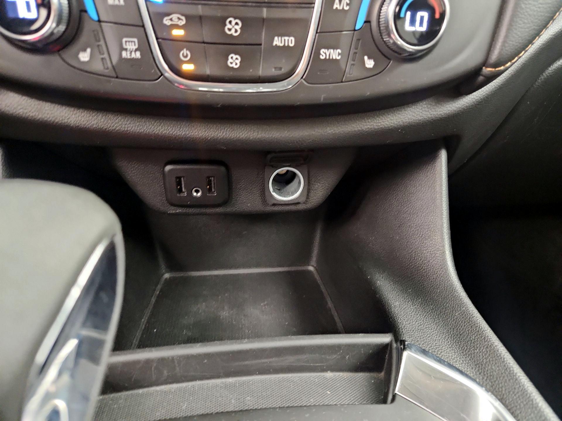 Thumbnail: 2021 Chevrolet Traverse - 18